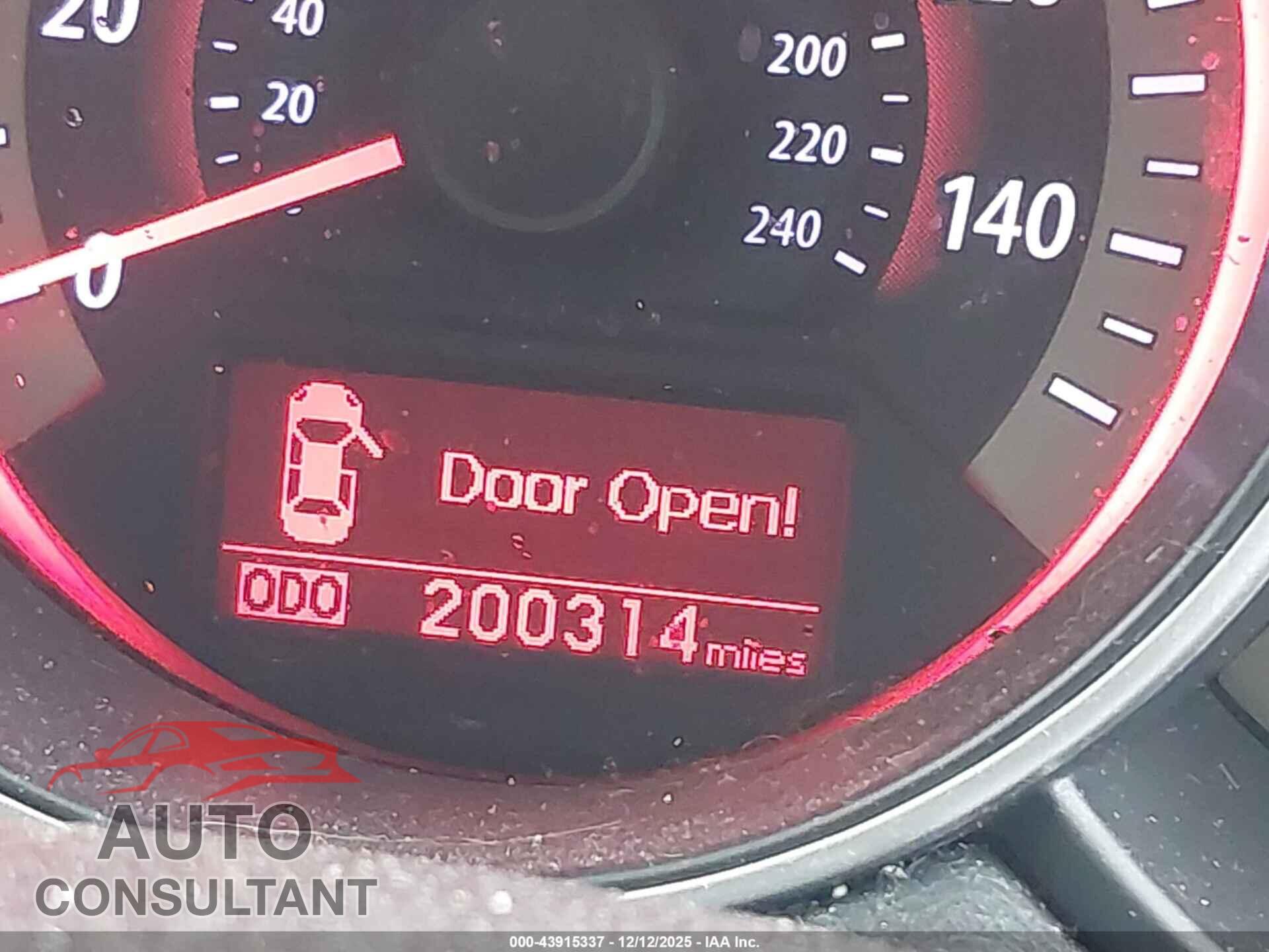 KIA FORTE KOUP 2011 - KNAFW6A32B5437246