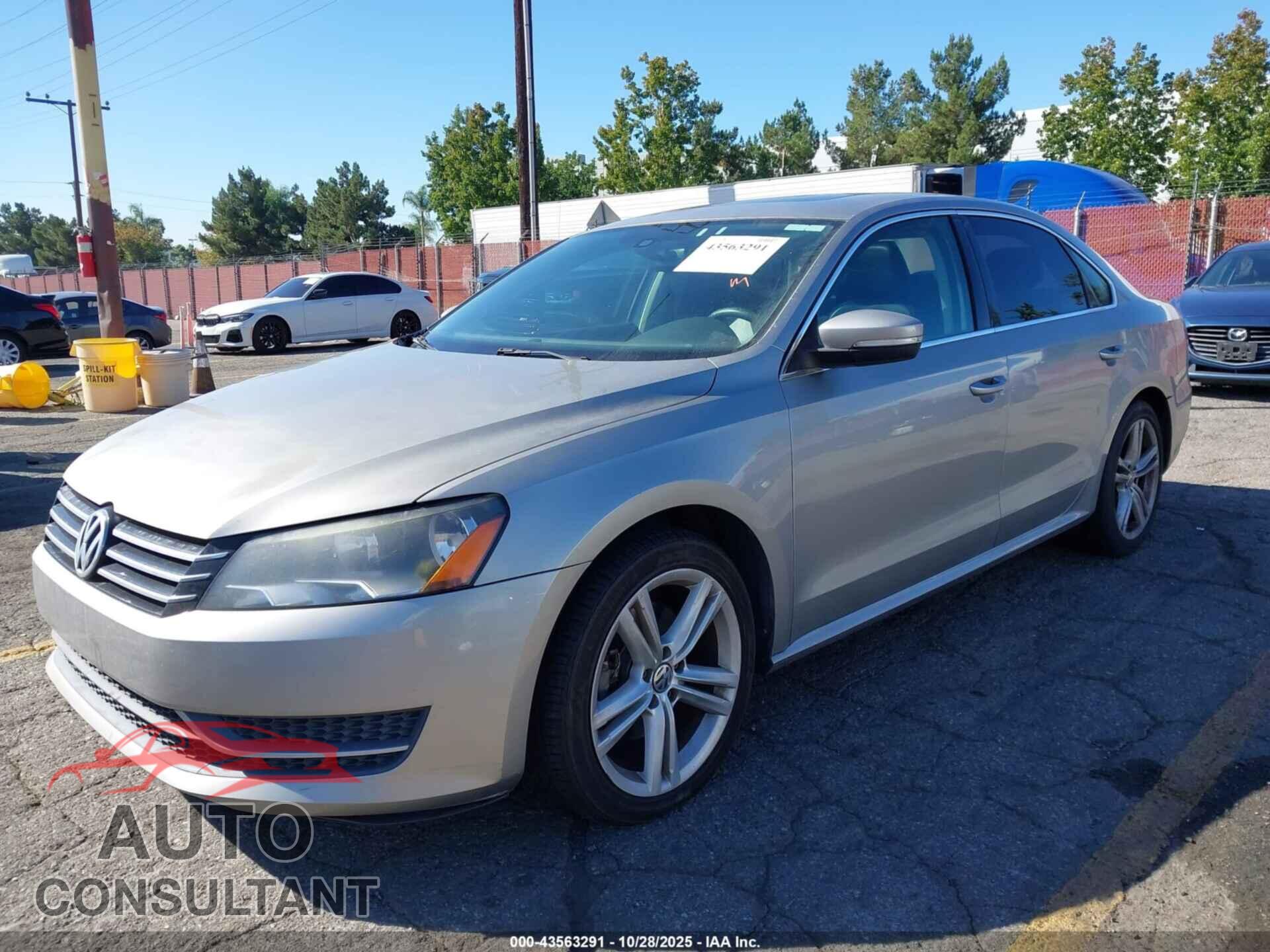 VOLKSWAGEN PASSAT 2014 - 1VWBP7A37EC003664