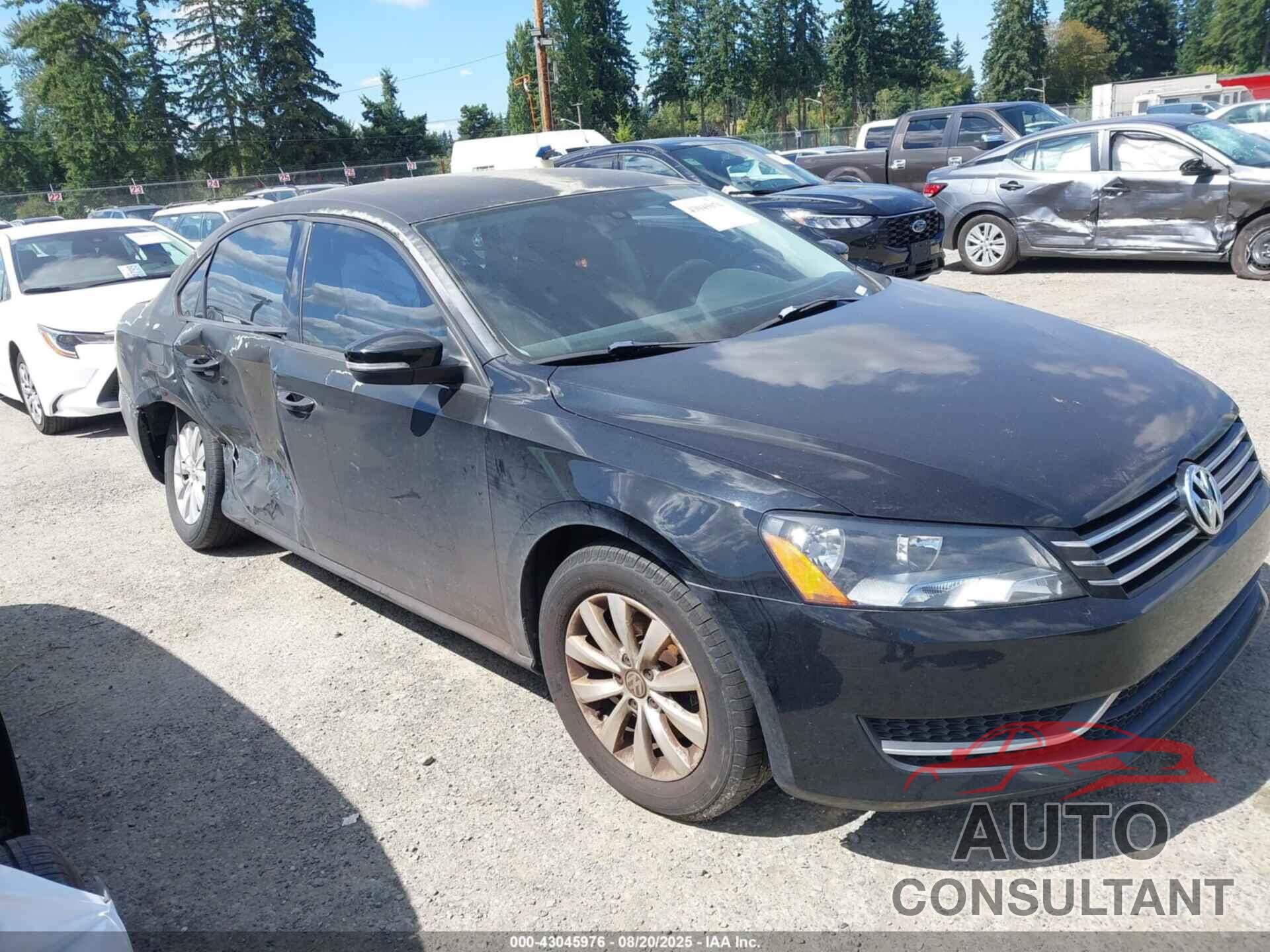 VOLKSWAGEN PASSAT 2013 - 1VWAP7A38DC083633