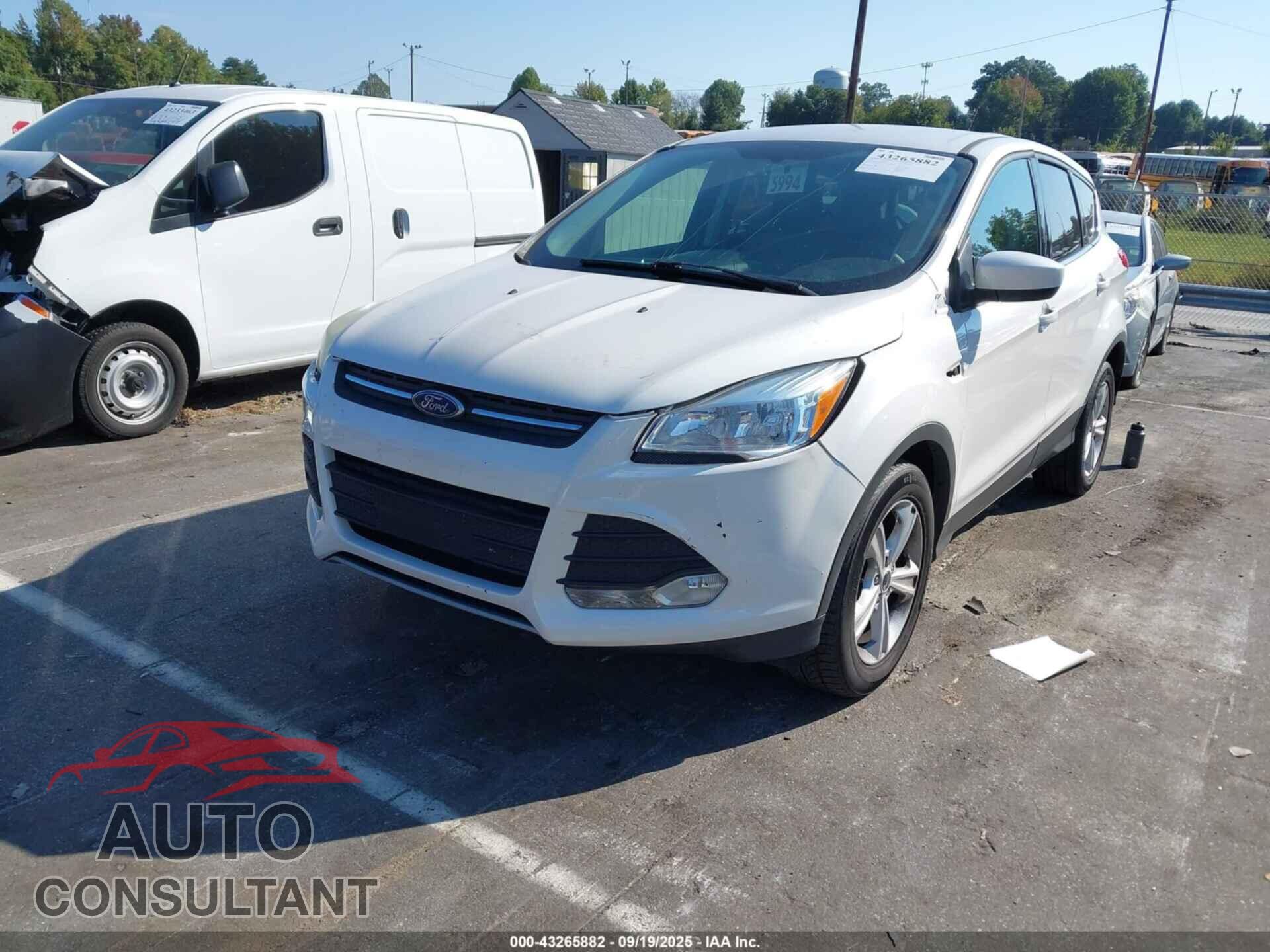 FORD ESCAPE 2016 - 1FMCU0G78GUA92350