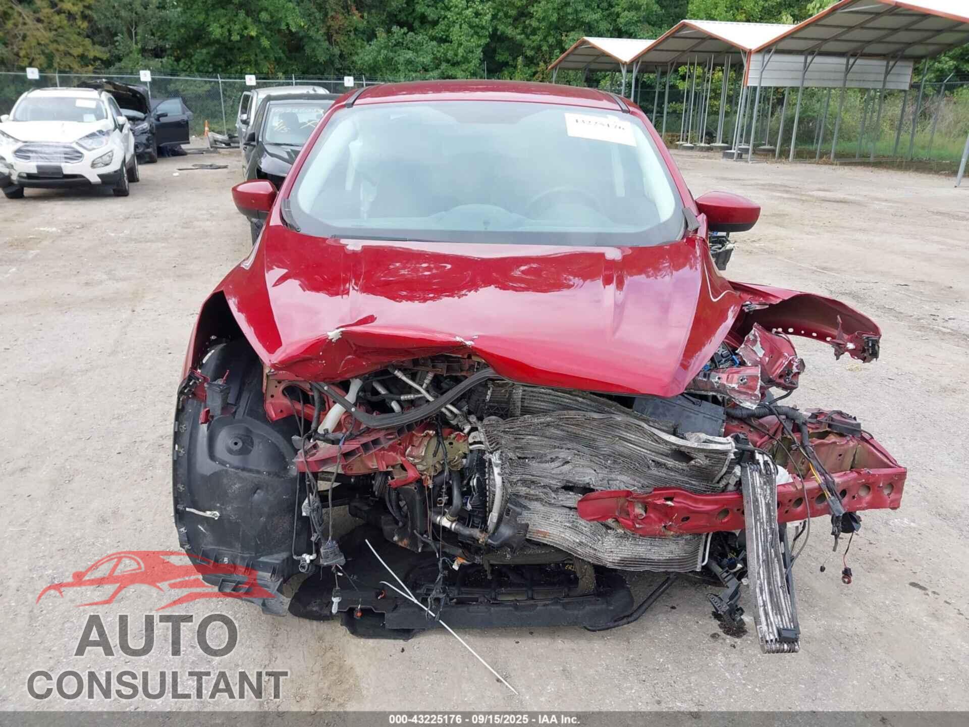 FORD ESCAPE 2017 - 1FMCU9GD7HUE62098