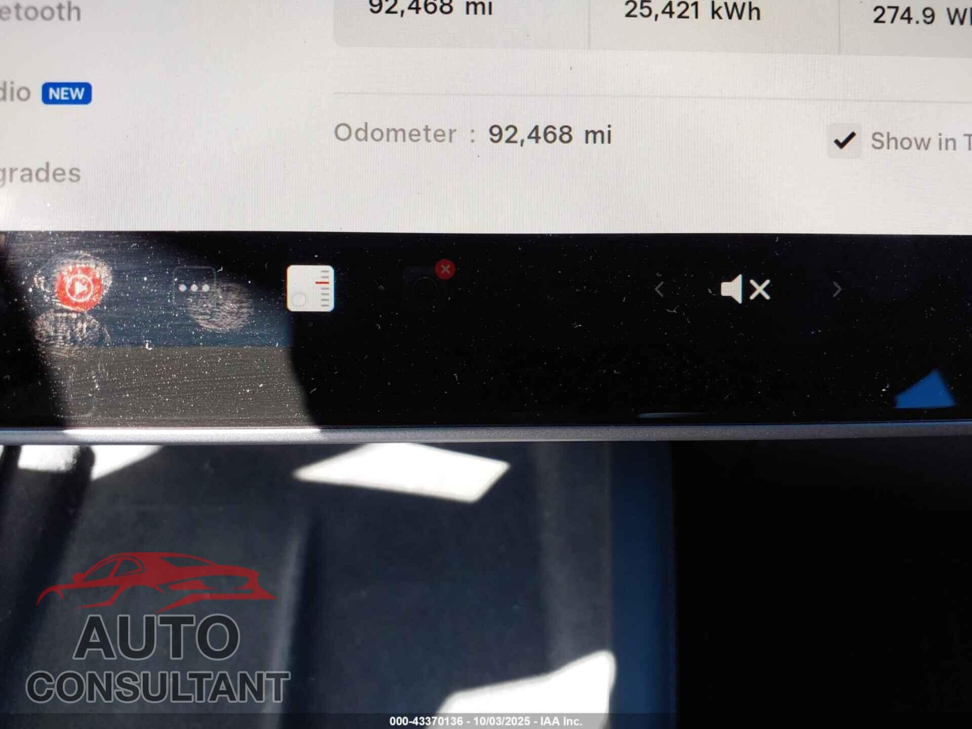 TESLA MODEL 3 2024 - 5YJ3E1EA5RF738526