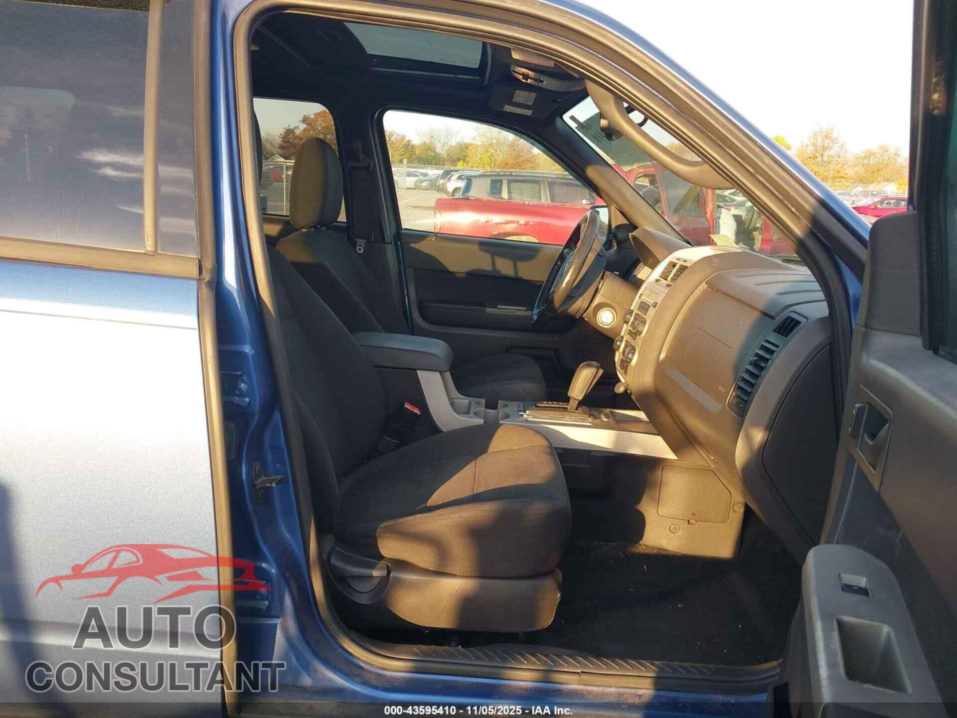 FORD ESCAPE 2009 - 1FMCU03759KA86591