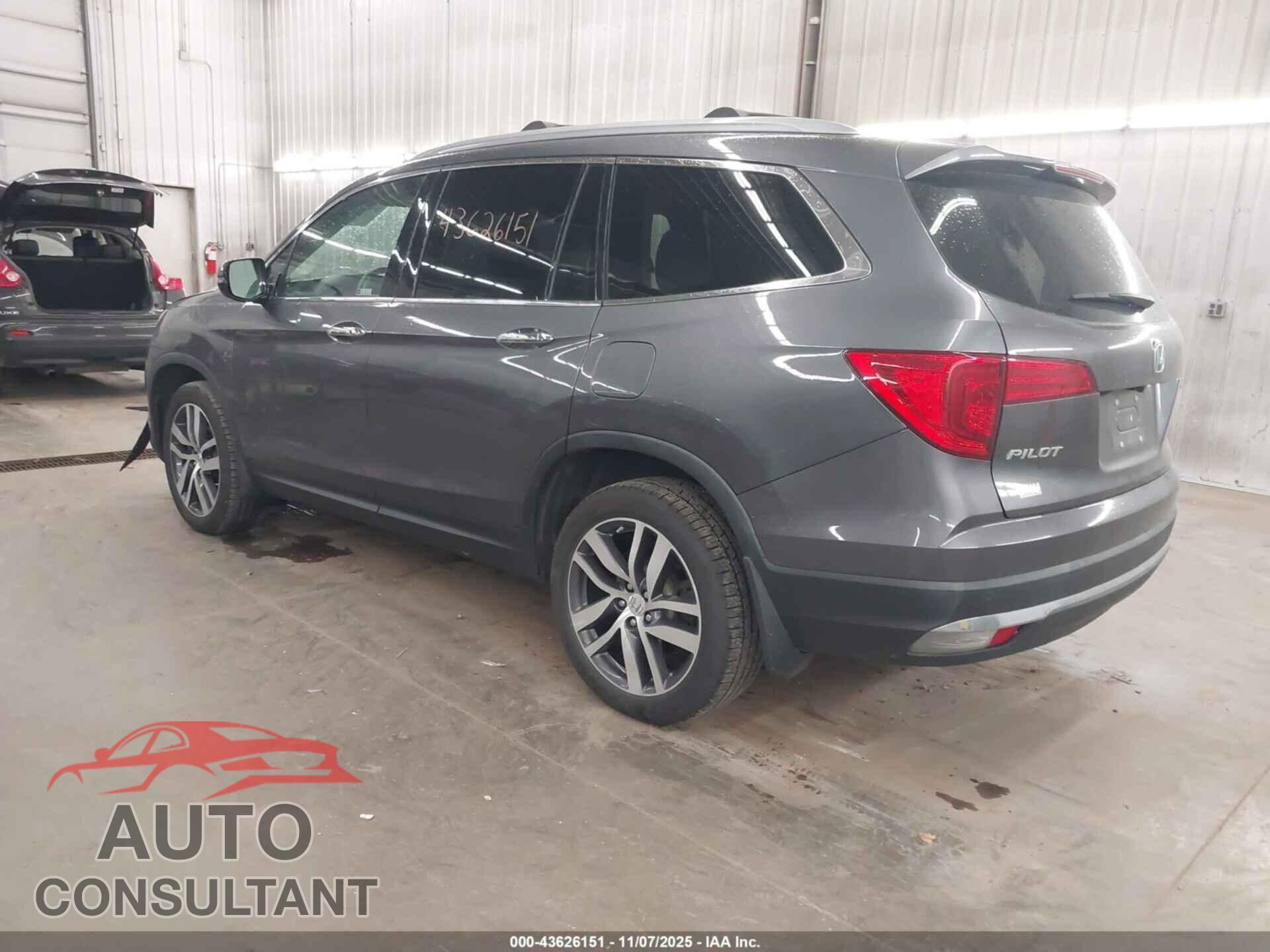 HONDA PILOT 2017 - 5FNYF6H92HB090062