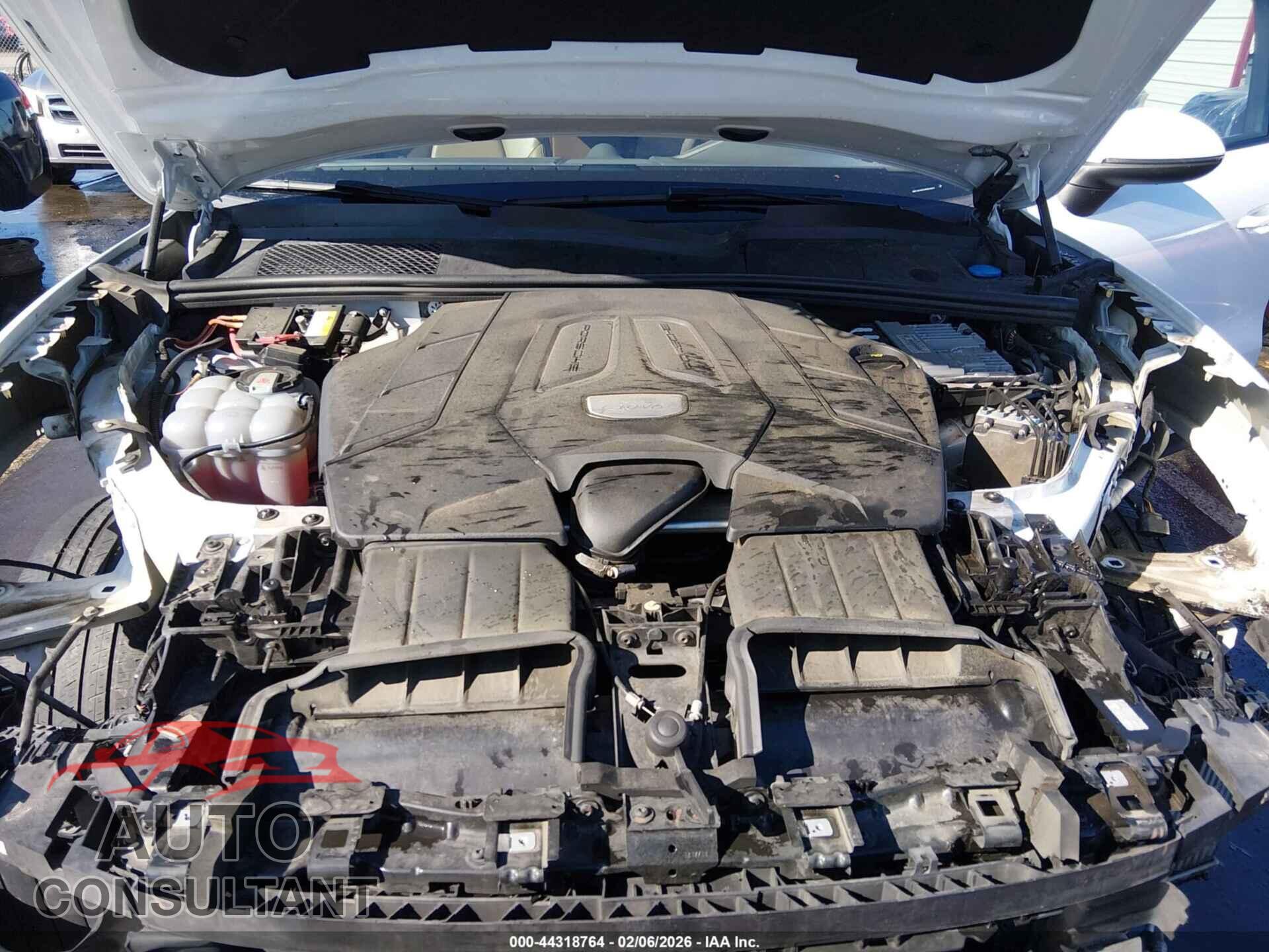 PORSCHE CAYENNE 2019 - WP1AA2AY1KDA10421