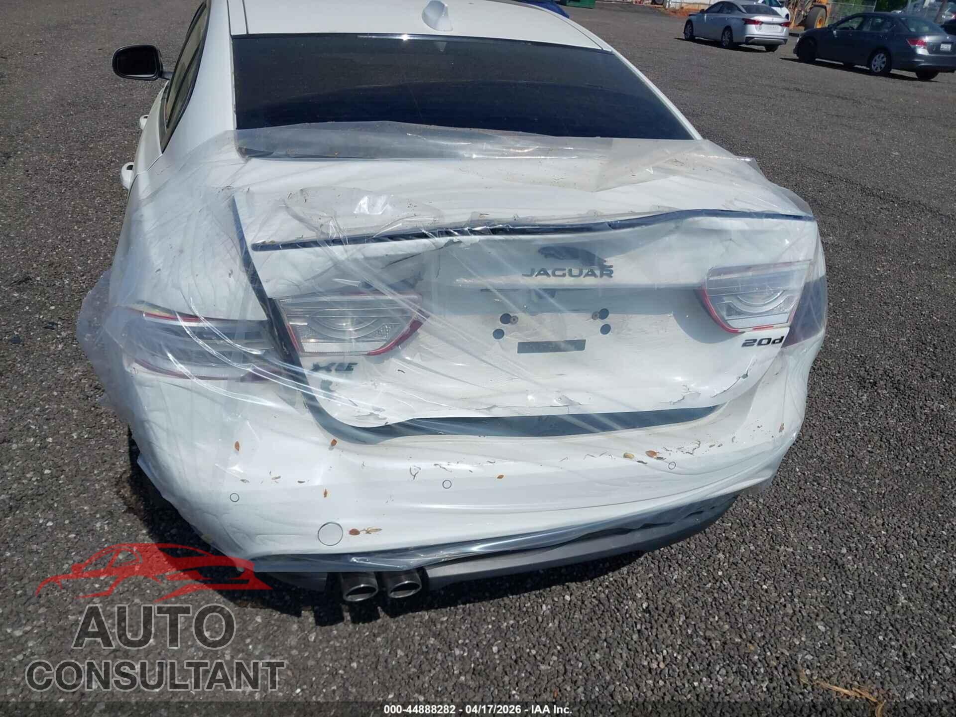 JAGUAR XE 2017 - SAJAE4BN0HA968323