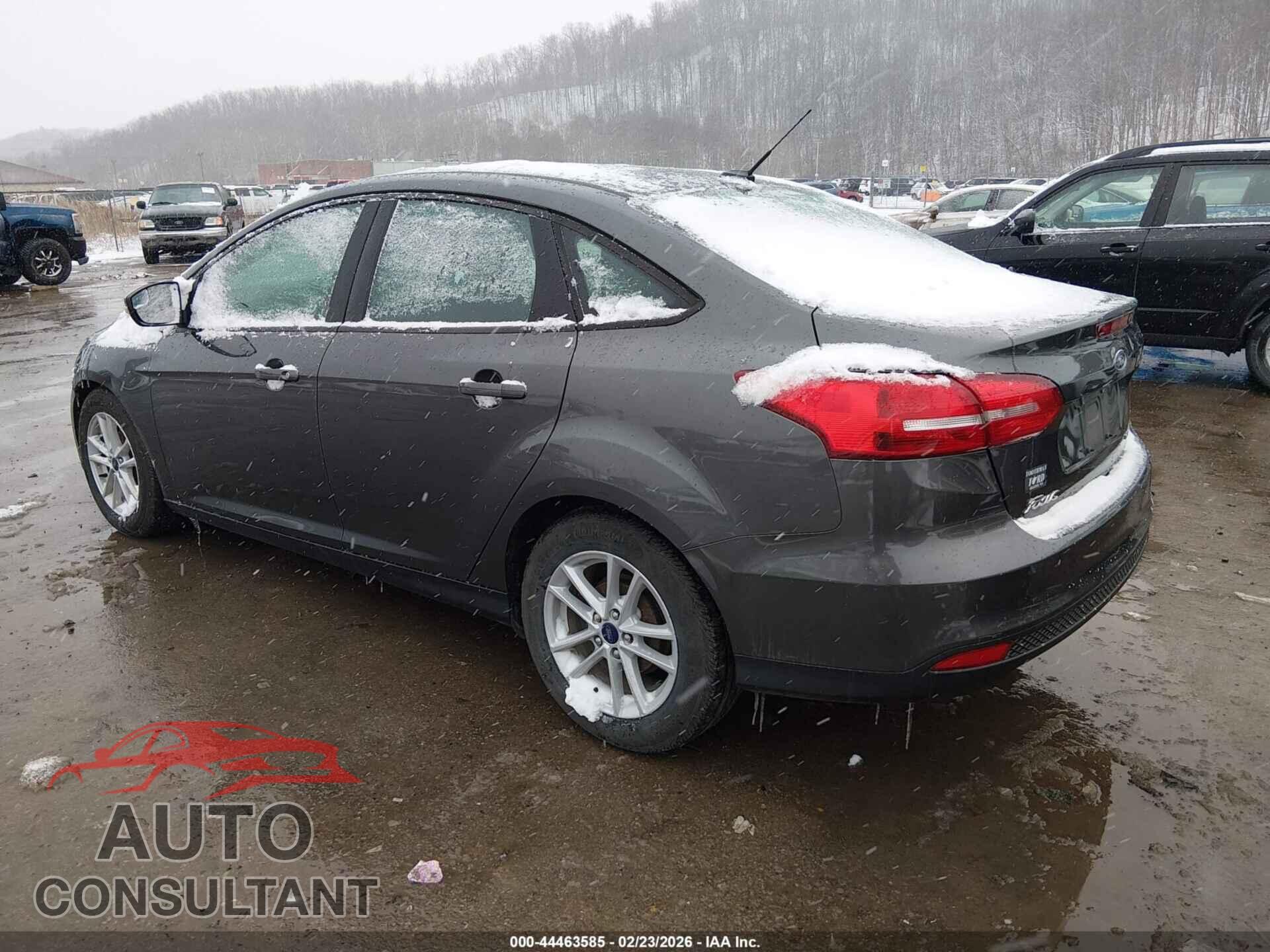 FORD FOCUS 2017 - 1FADP3F21HL335730