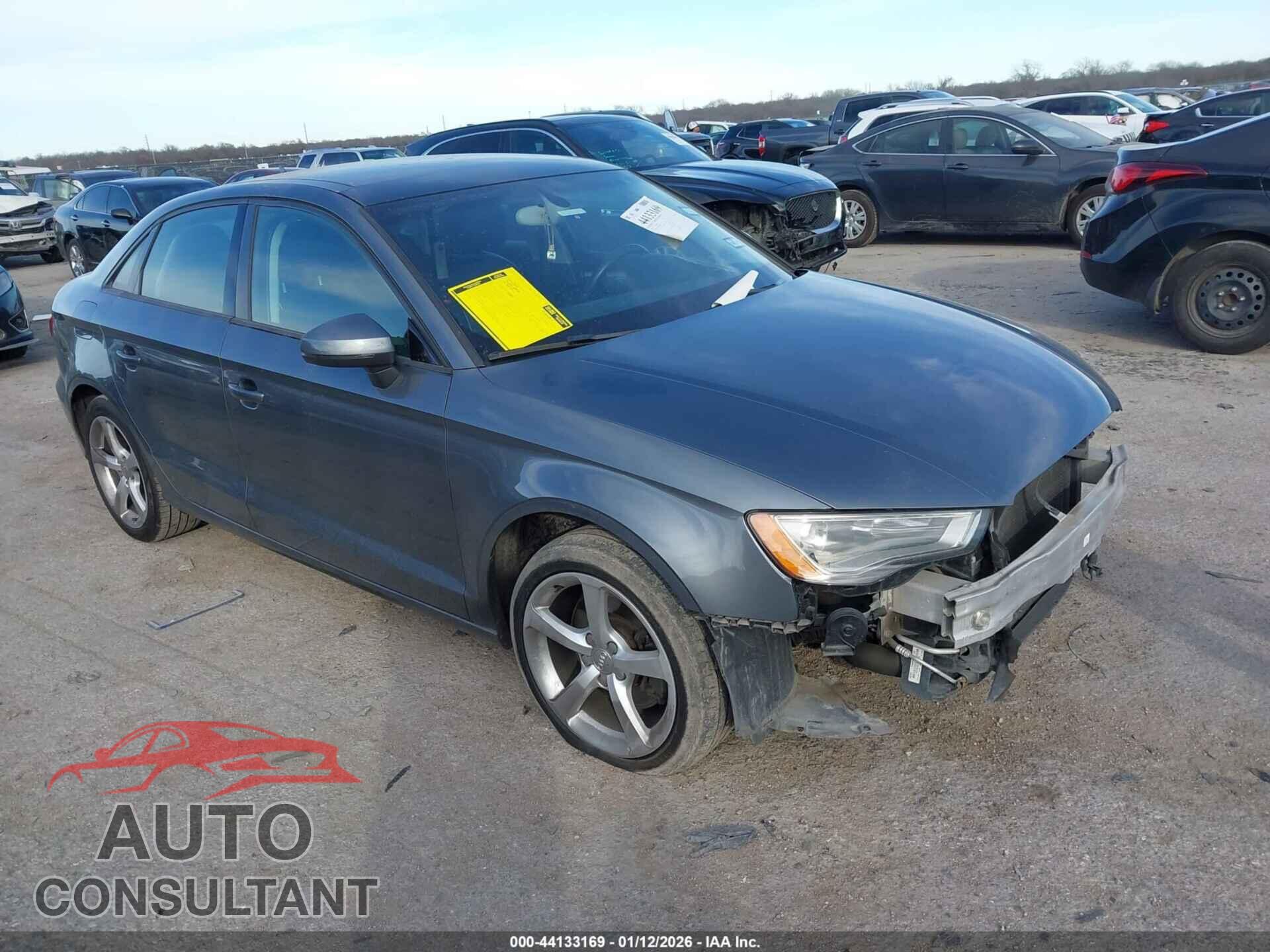 AUDI A3 2015 - WAUBFGFF0F1001824