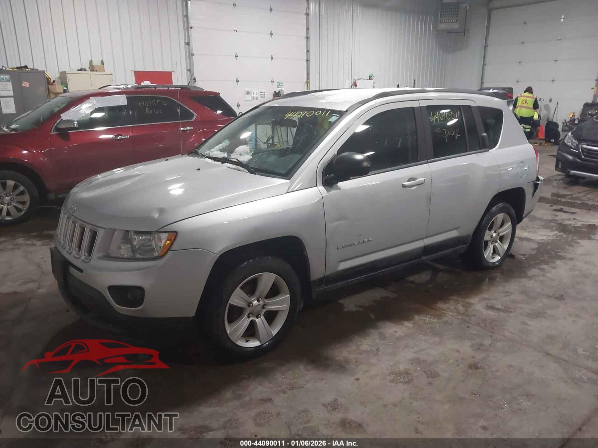 JEEP COMPASS 2011 - 1J4NF1FB7BD181994