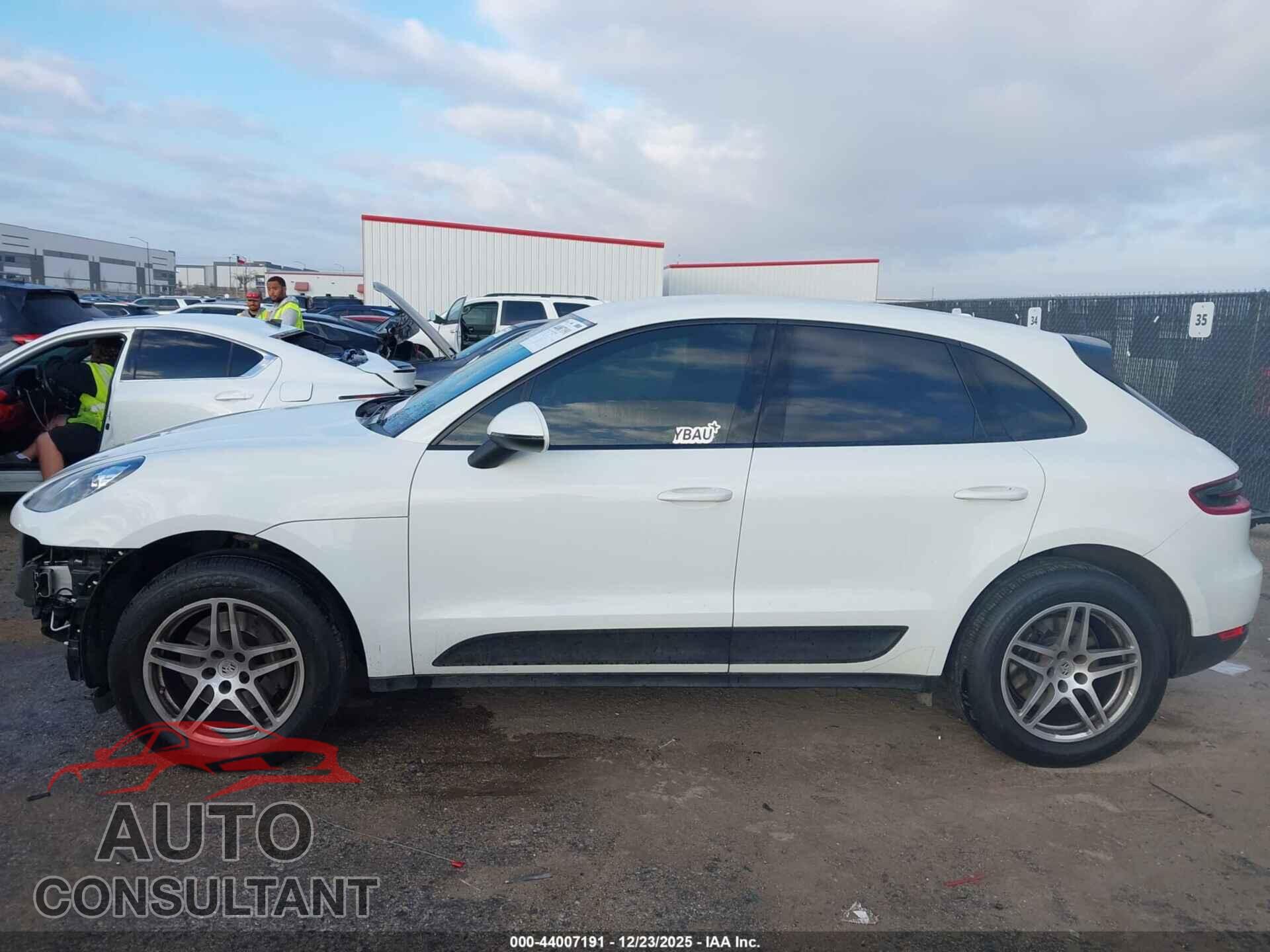 PORSCHE MACAN 2018 - WP1AA2A55JLB10189