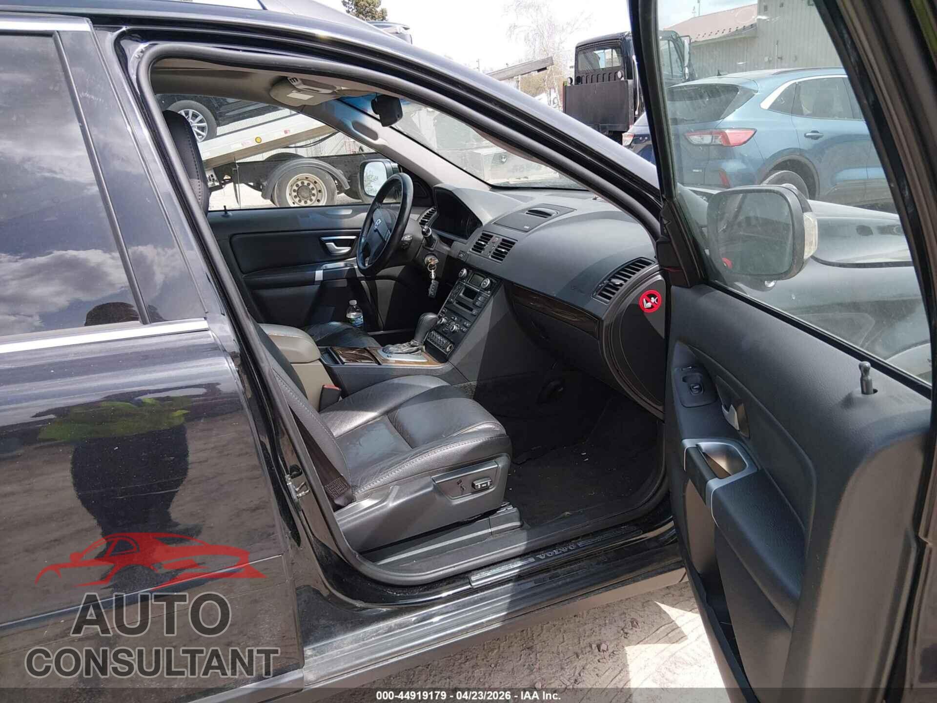 VOLVO XC90 2010 - YV4982CZXA1547923