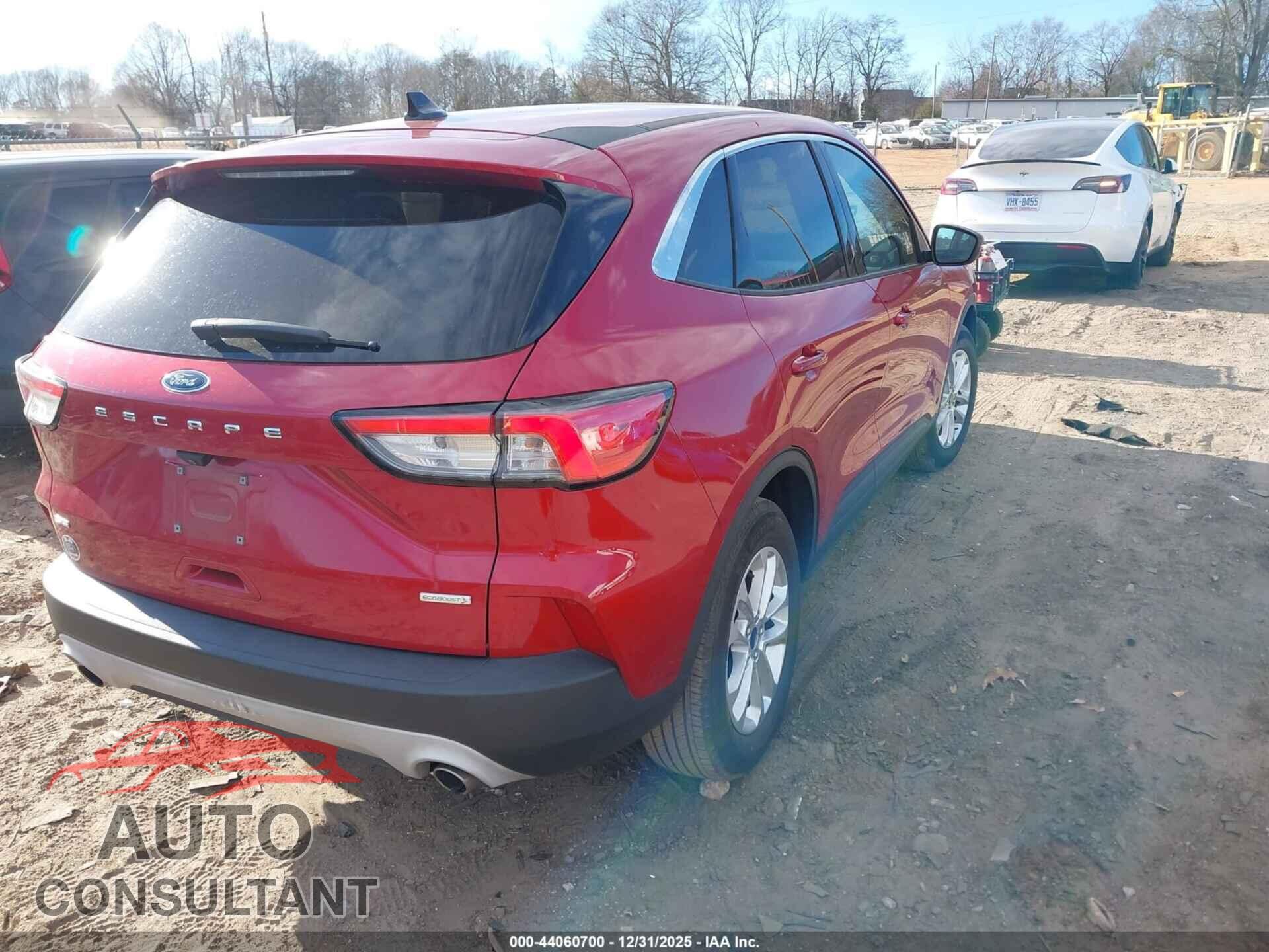 FORD ESCAPE 2020 - 1FMCU0G61LUA68103