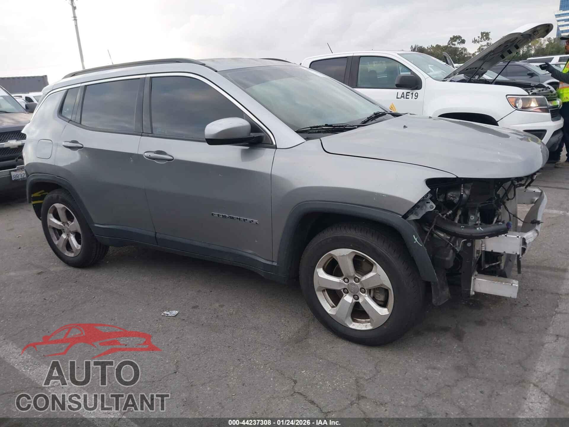JEEP COMPASS 2019 - 3C4NJCBB0KT677008
