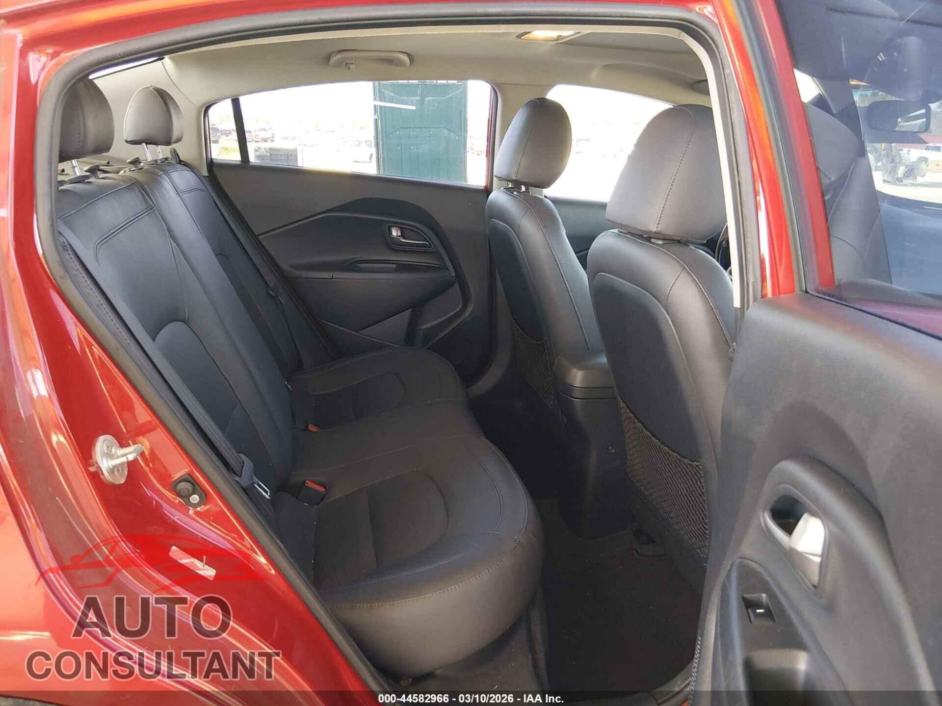 KIA RIO 2014 - KNADN4A30E6328071