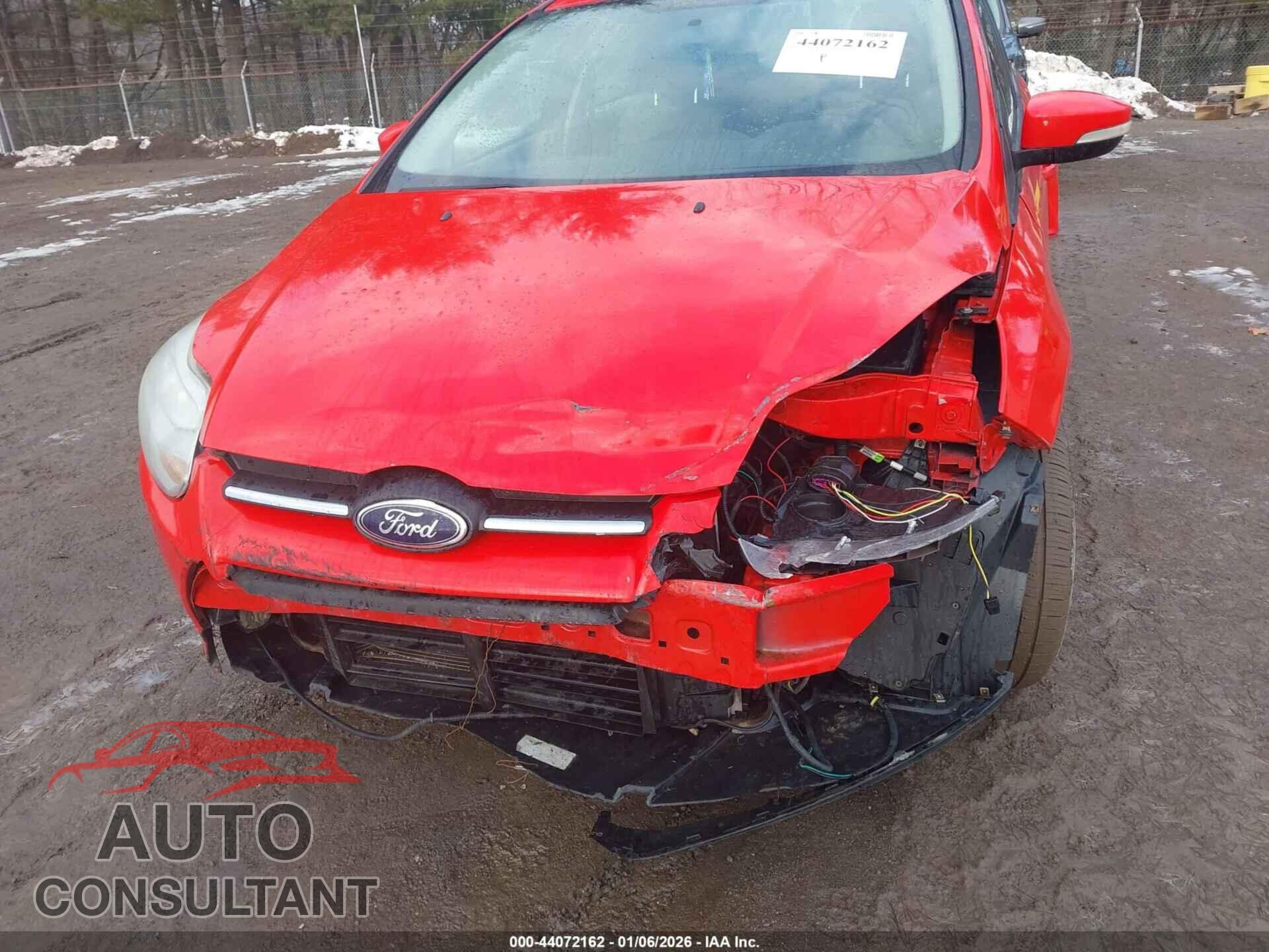 FORD FOCUS 2014 - 1FADP3F21EL205880