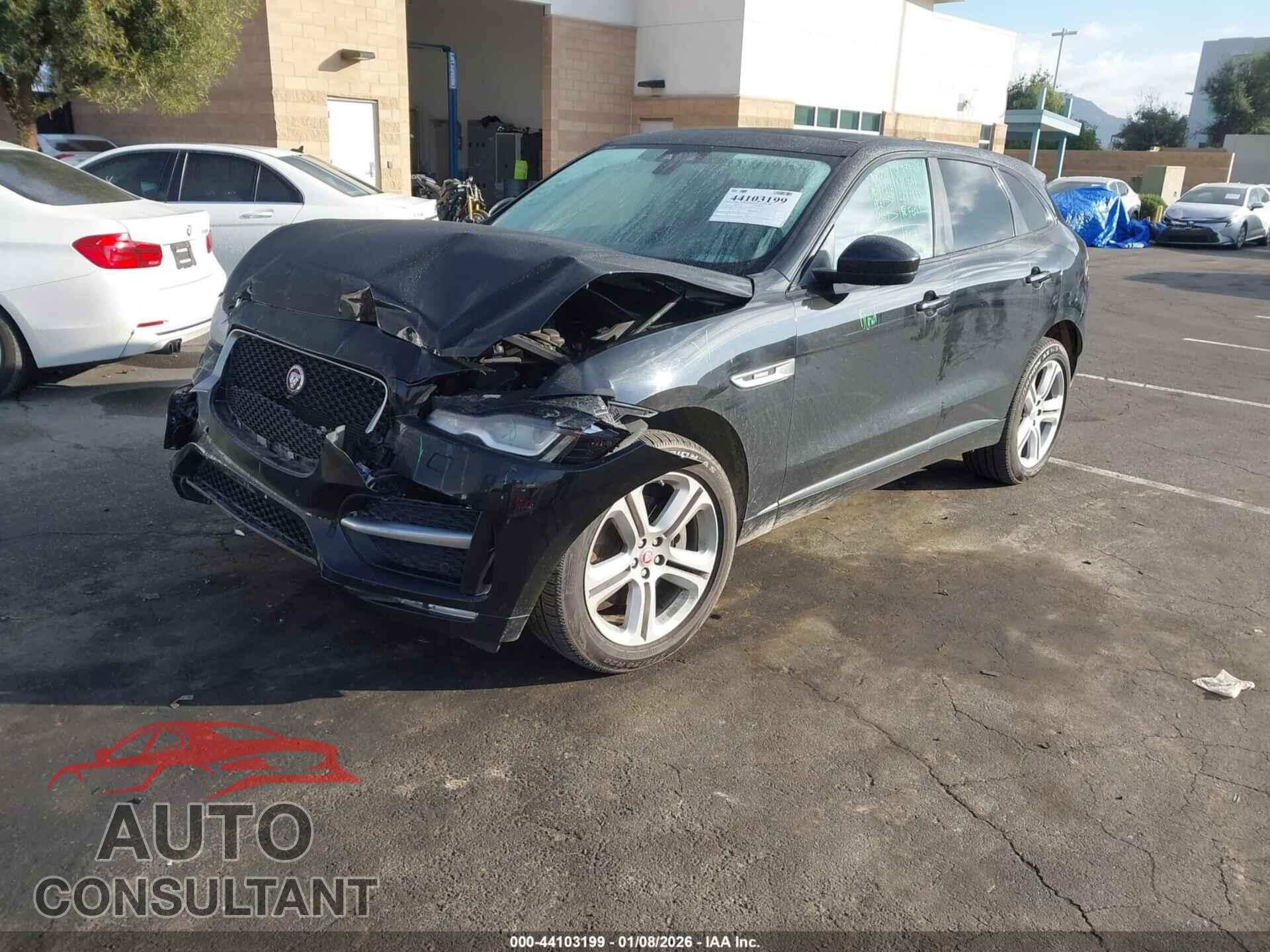 JAGUAR F-PACE 2017 - SADCL2BV9HA047367