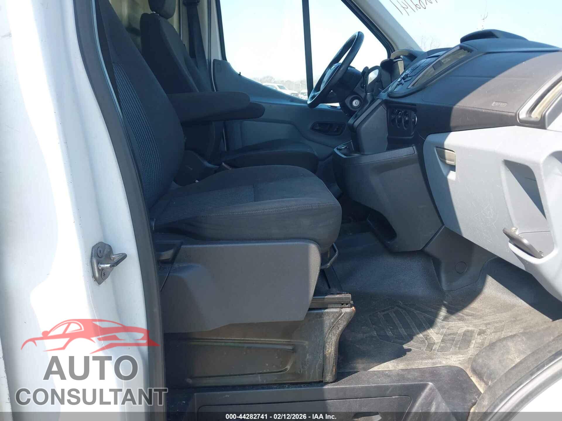 FORD TRANSIT-250 2017 - 1FTYR2CG6HKB19054