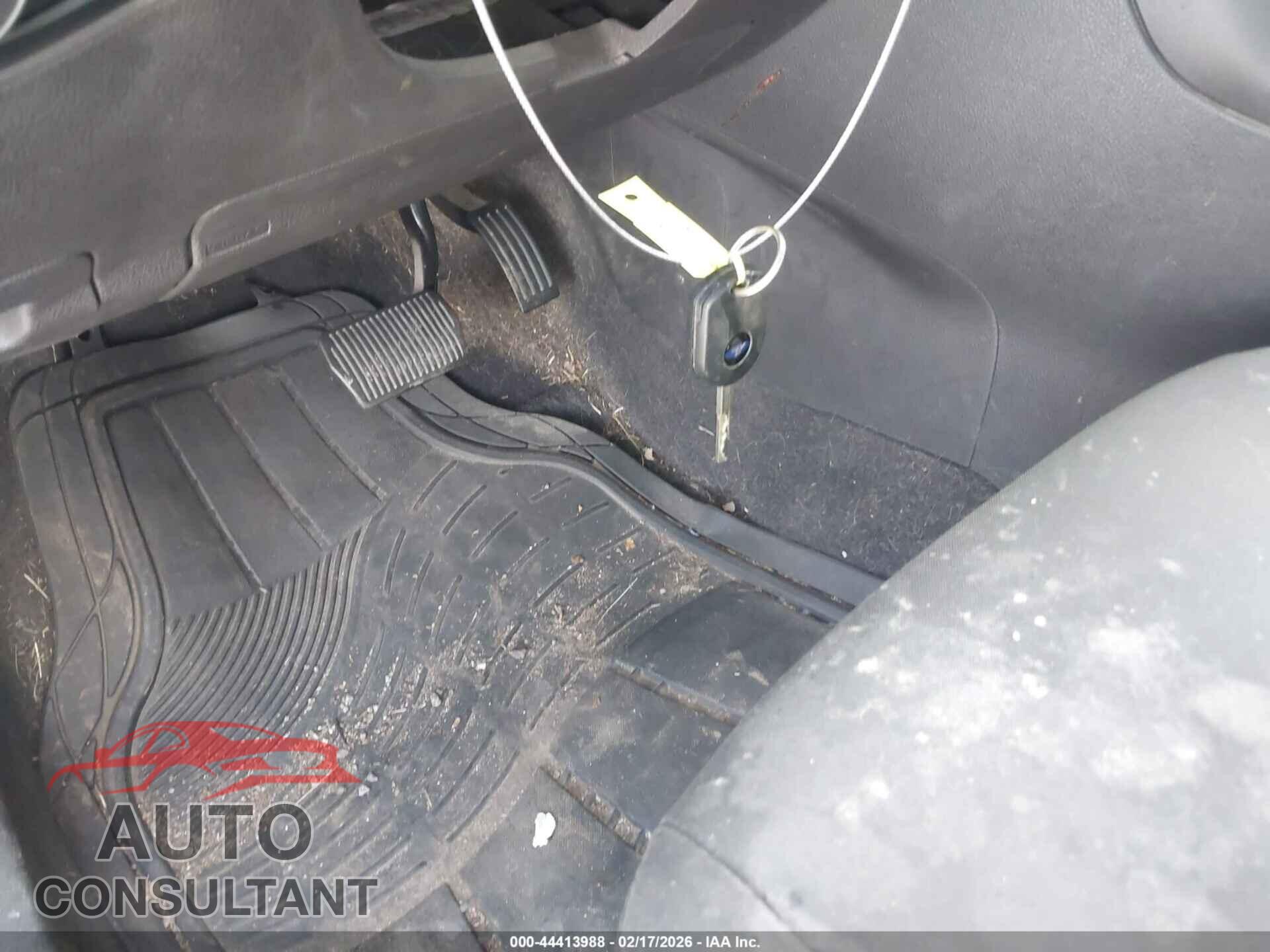 FORD FOCUS 2017 - 1FADP3K20HL218422