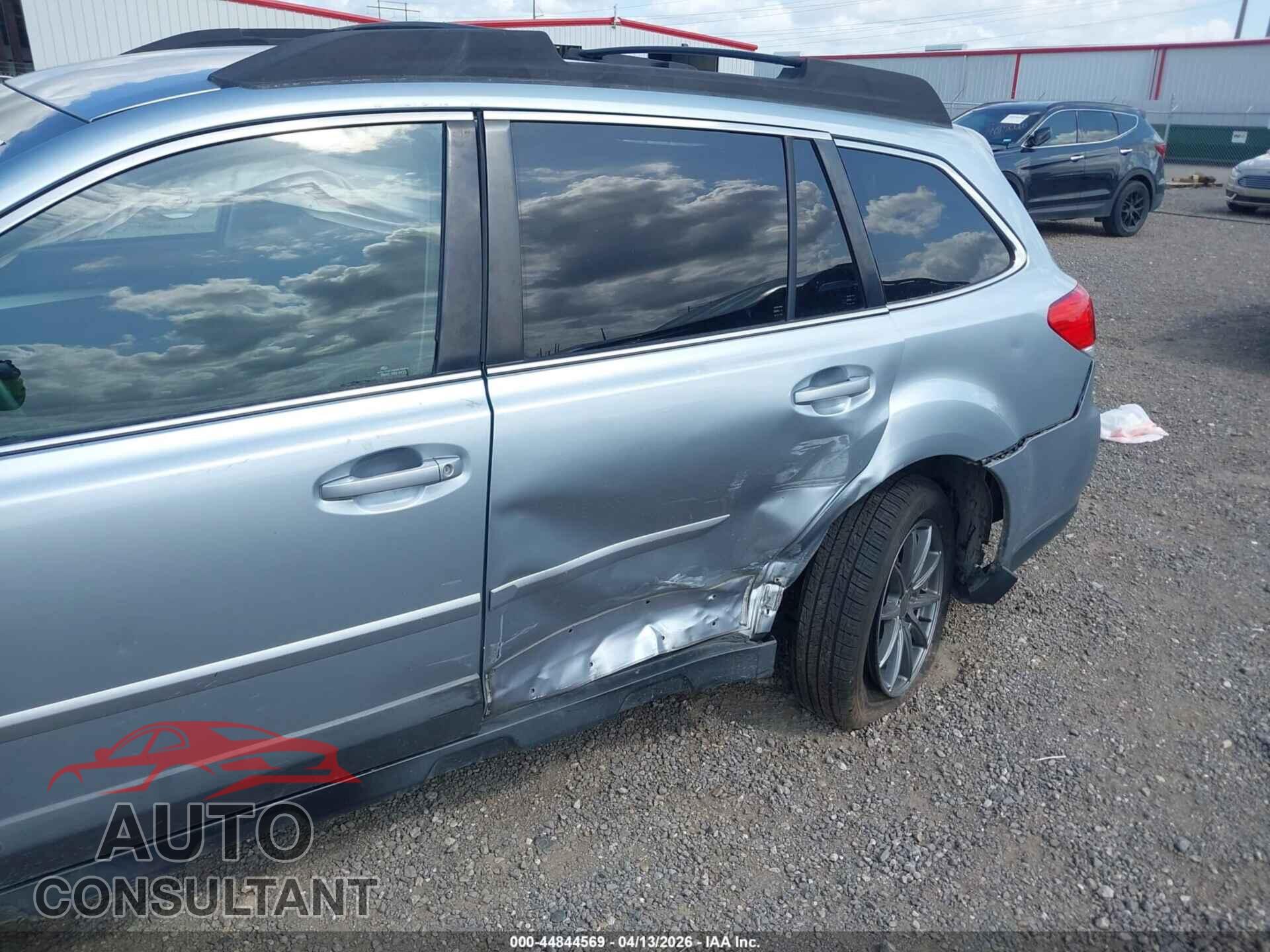 SUBARU OUTBACK 2013 - 4S4BRCCC9D3279812