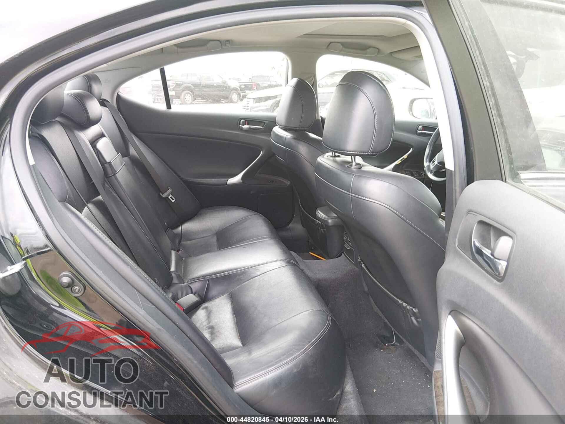 LEXUS IS 250 2013 - JTHCF5C22D5063601
