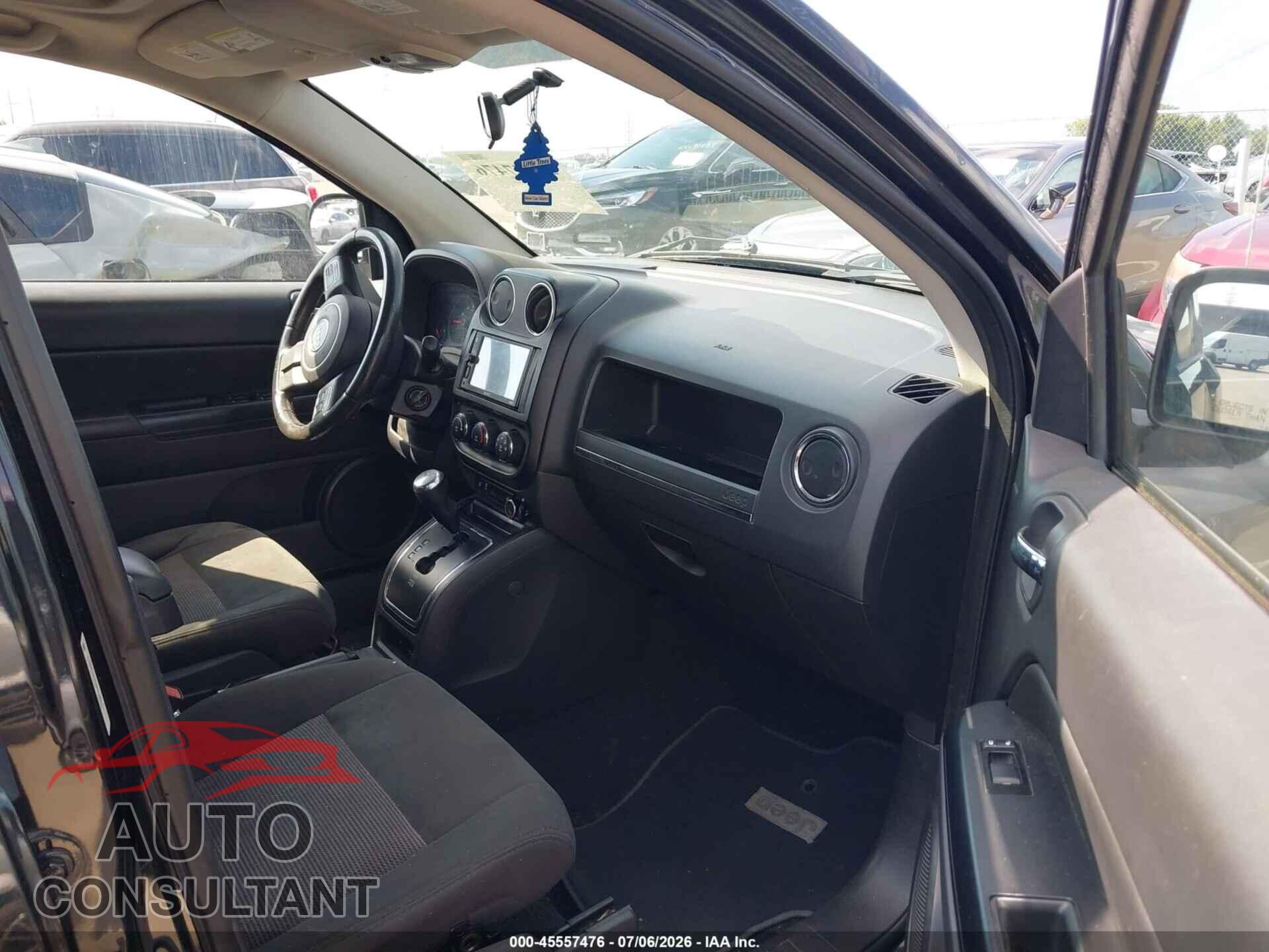 JEEP COMPASS 2011 - 1J4NF1FB5BD219061