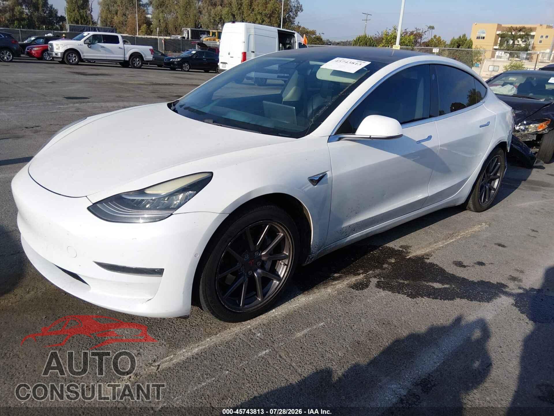 TESLA MODEL 3 2018 - 5YJ3E1EA2JF053002