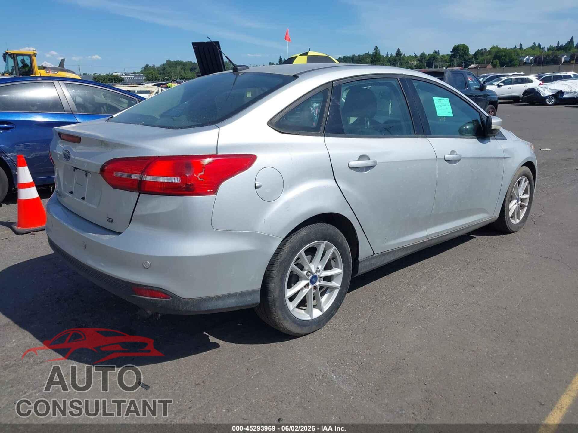 FORD FOCUS 2015 - 1FADP3F28FL370133