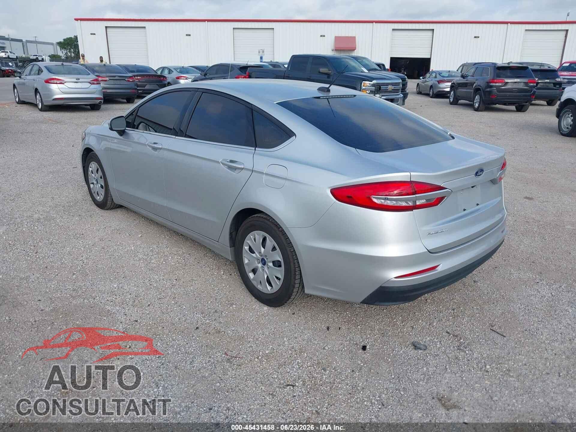 FORD FUSION 2019 - 3FA6P0G79KR274010
