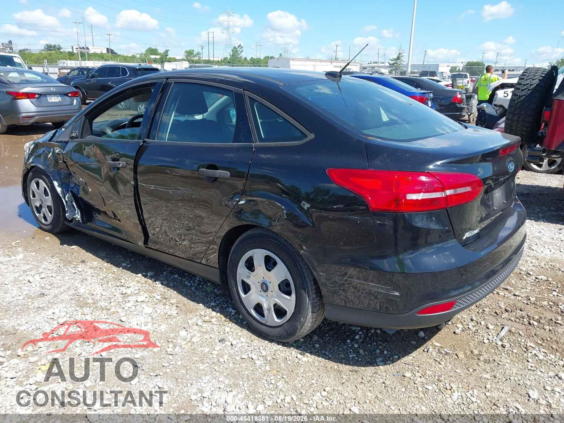 FORD FOCUS 2016 - 1FADP3E22GL208131