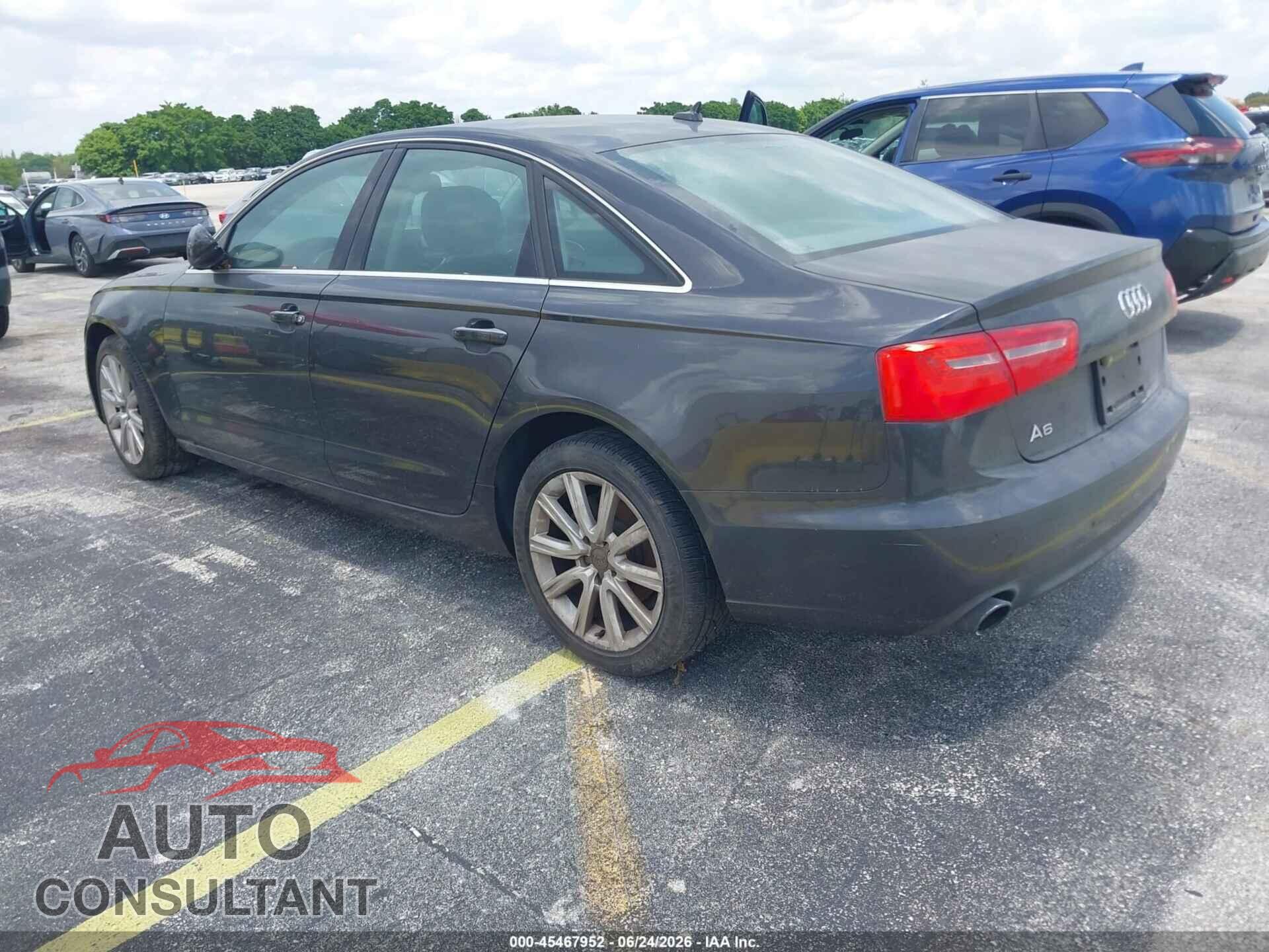 AUDI A6 2013 - WAUDFAFC2DN051366