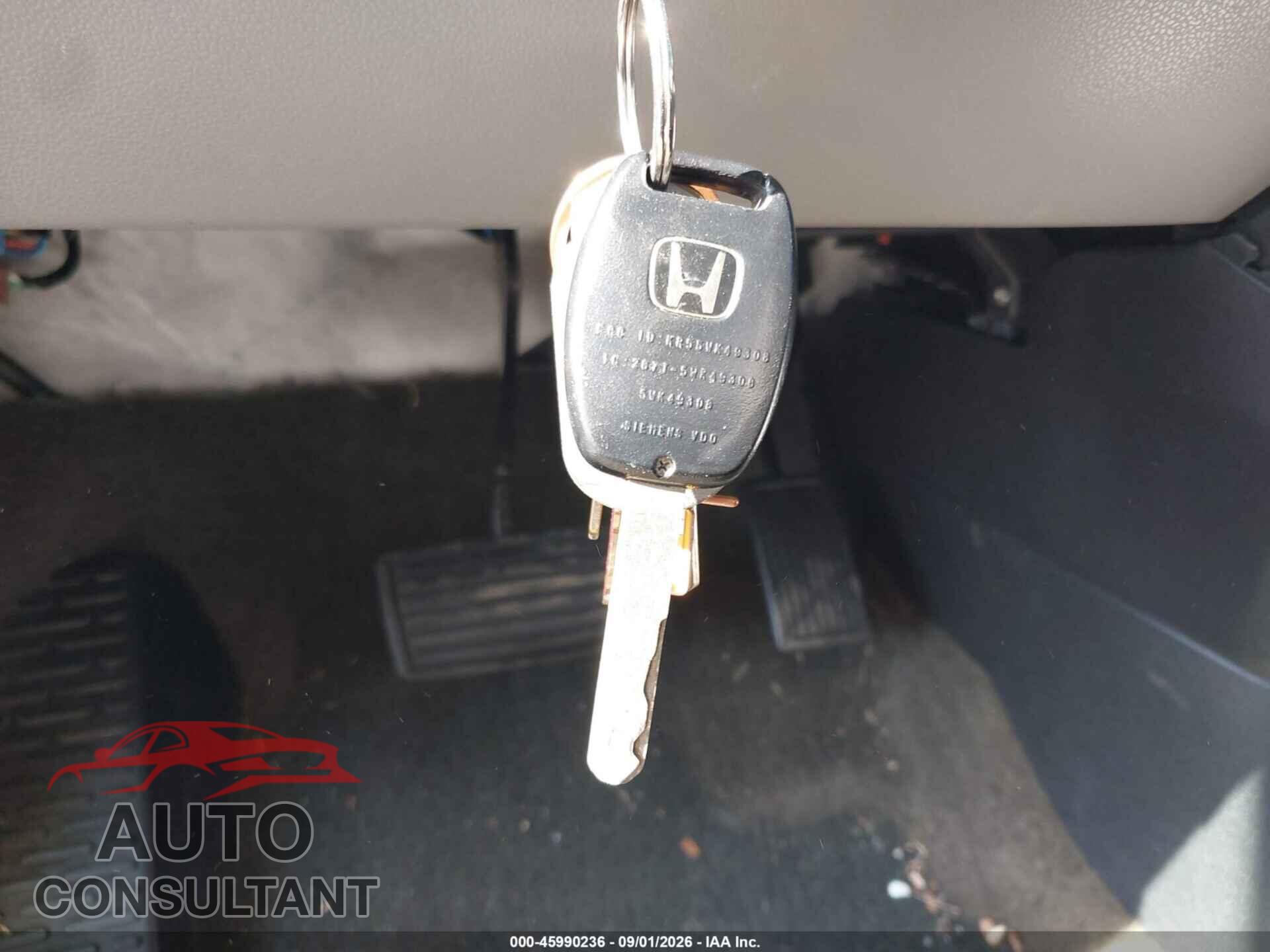 HONDA PILOT 2015 - 5FNYF4H50FB063473