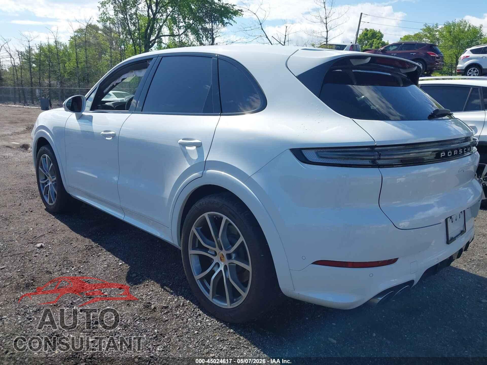 PORSCHE CAYENNE 2024 - WP1AA2AY1RDA09537