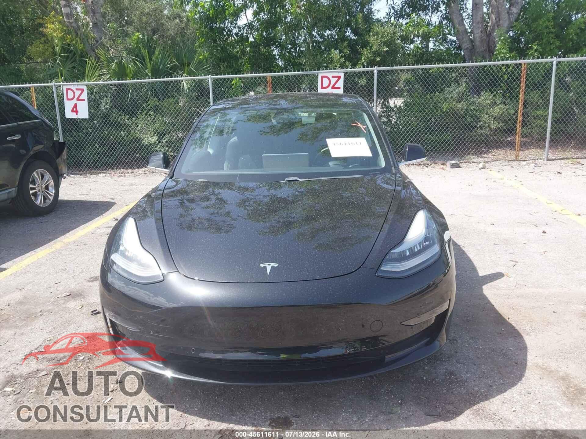 TESLA MODEL 3 2018 - 5YJ3E1EA0JF089108