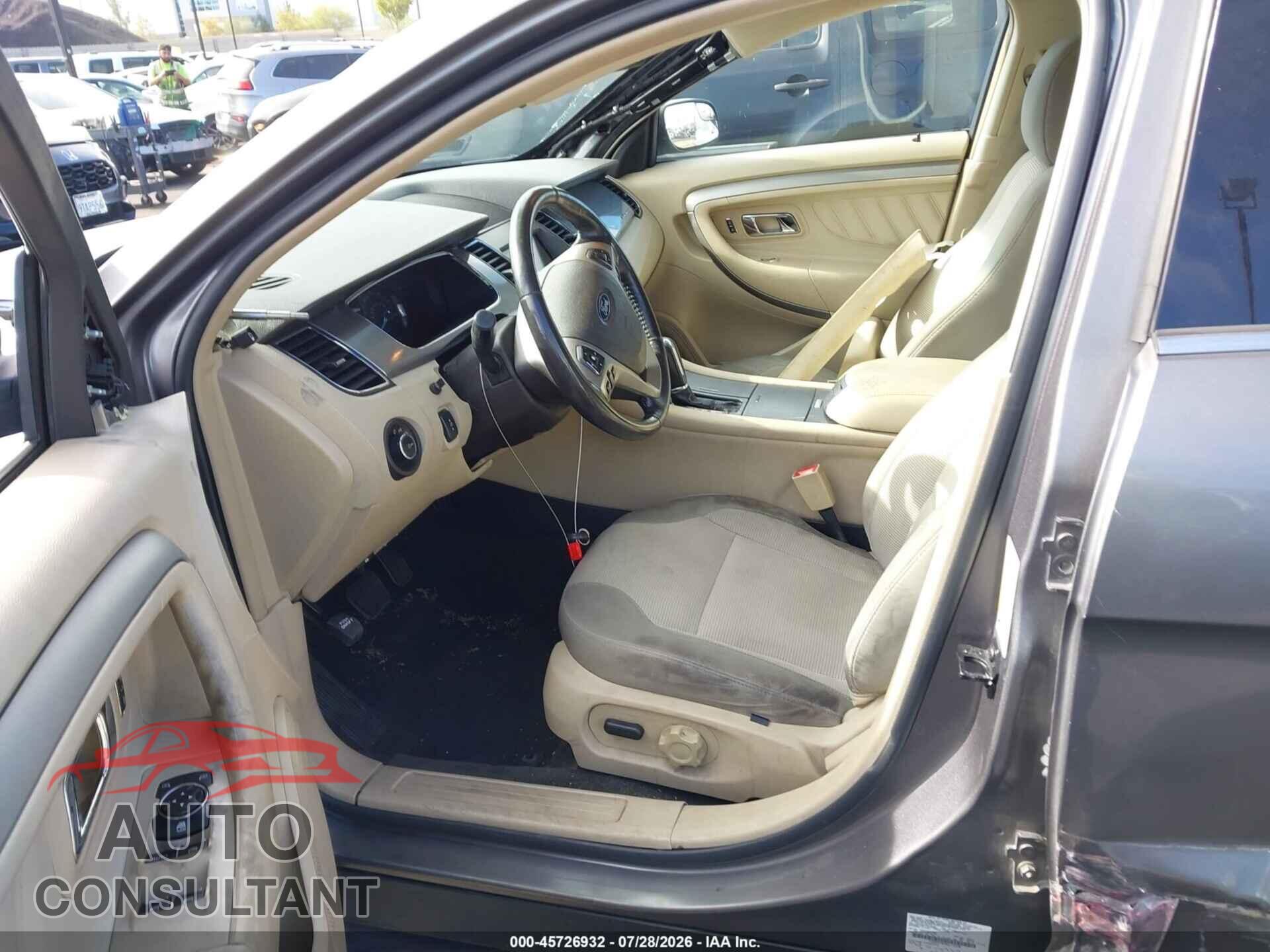 FORD TAURUS 2013 - 1FAHP2E82DG172428