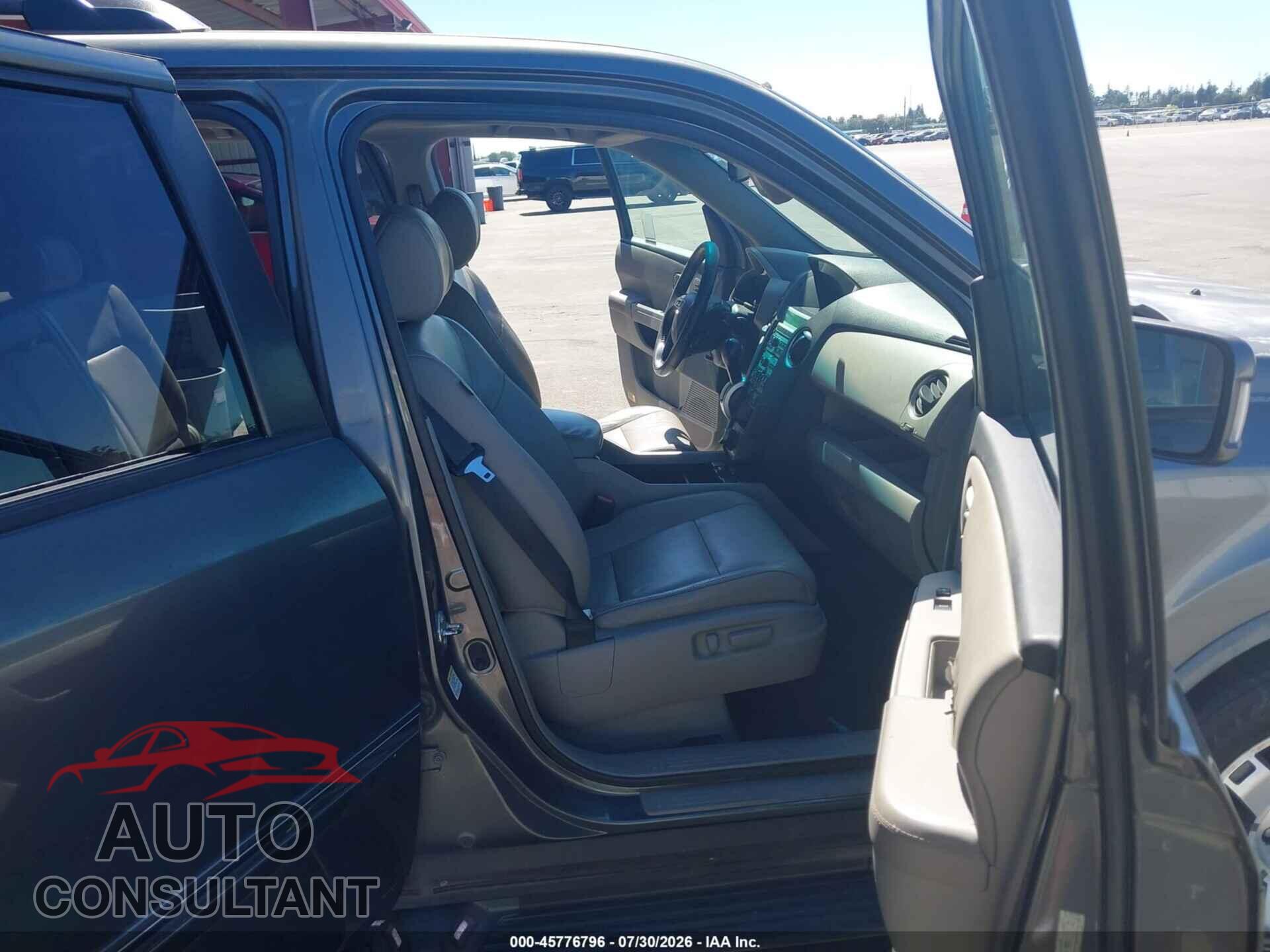 HONDA PILOT 2011 - 5FNYF3H99BB015123
