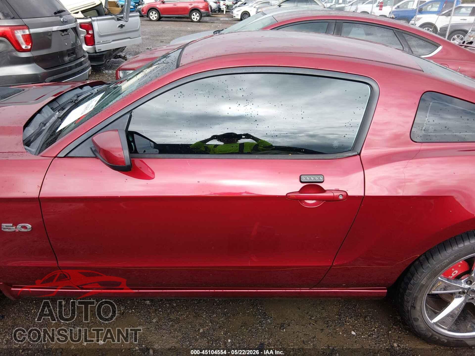 FORD MUSTANG 2014 - 1ZVBP8CF4E5243420