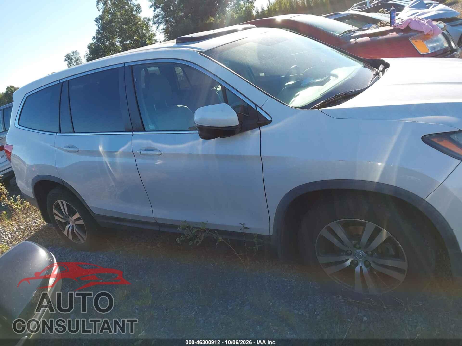 HONDA PILOT 2017 - 5FNYF5H55HB030106