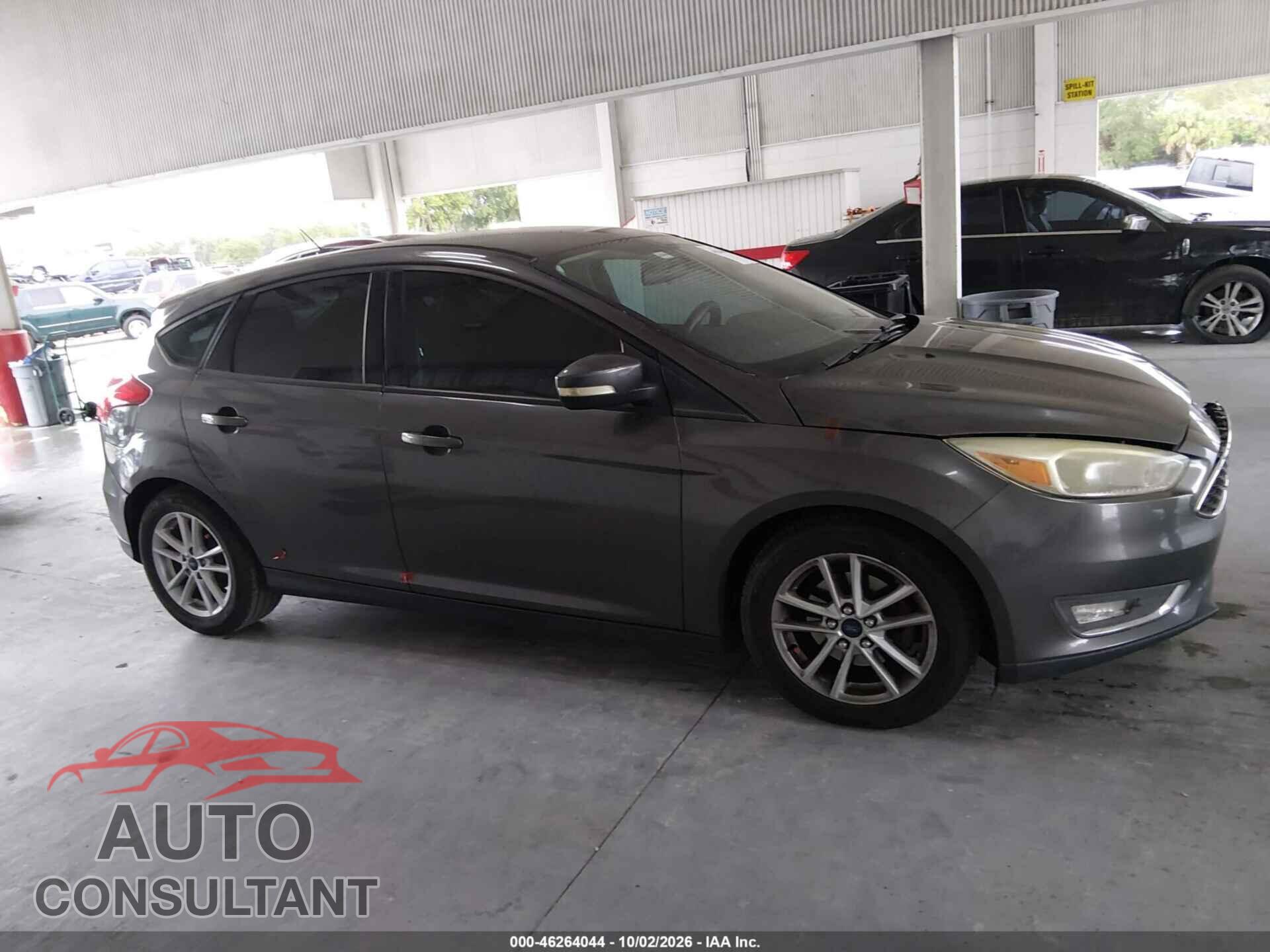 FORD FOCUS 2015 - 1FADP3K23FL307432