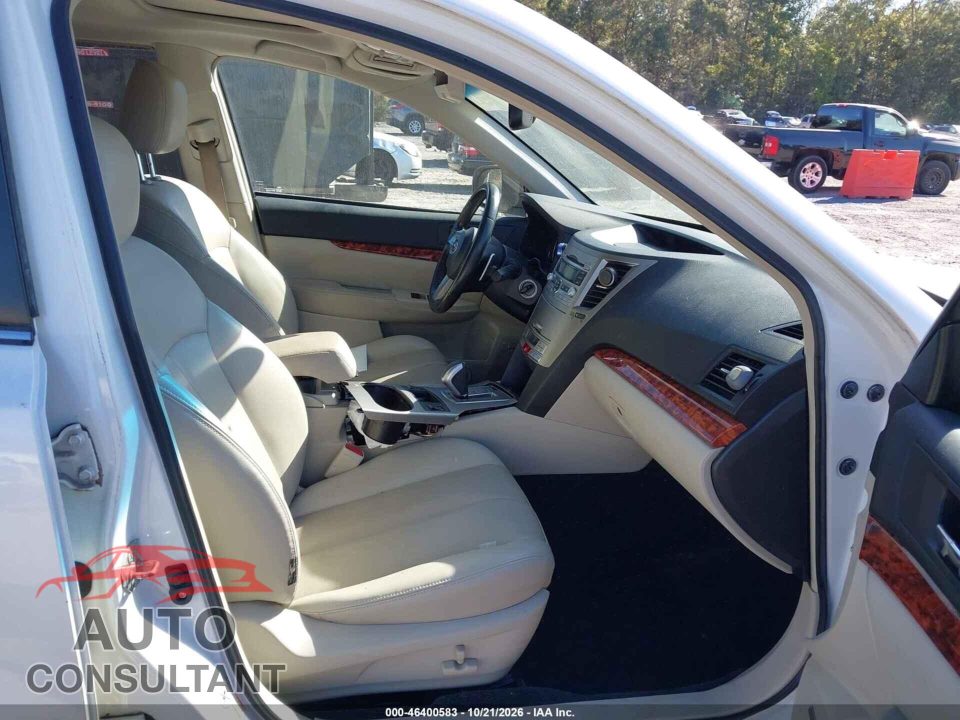 SUBARU OUTBACK 2011 - 4S4BRBKC8B3380736