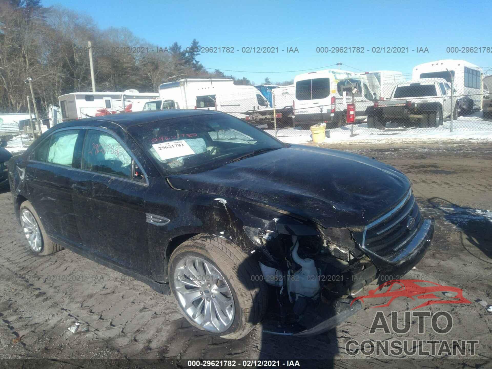 FORD TAURUS 2019 - 1FAHP2F87KG114181