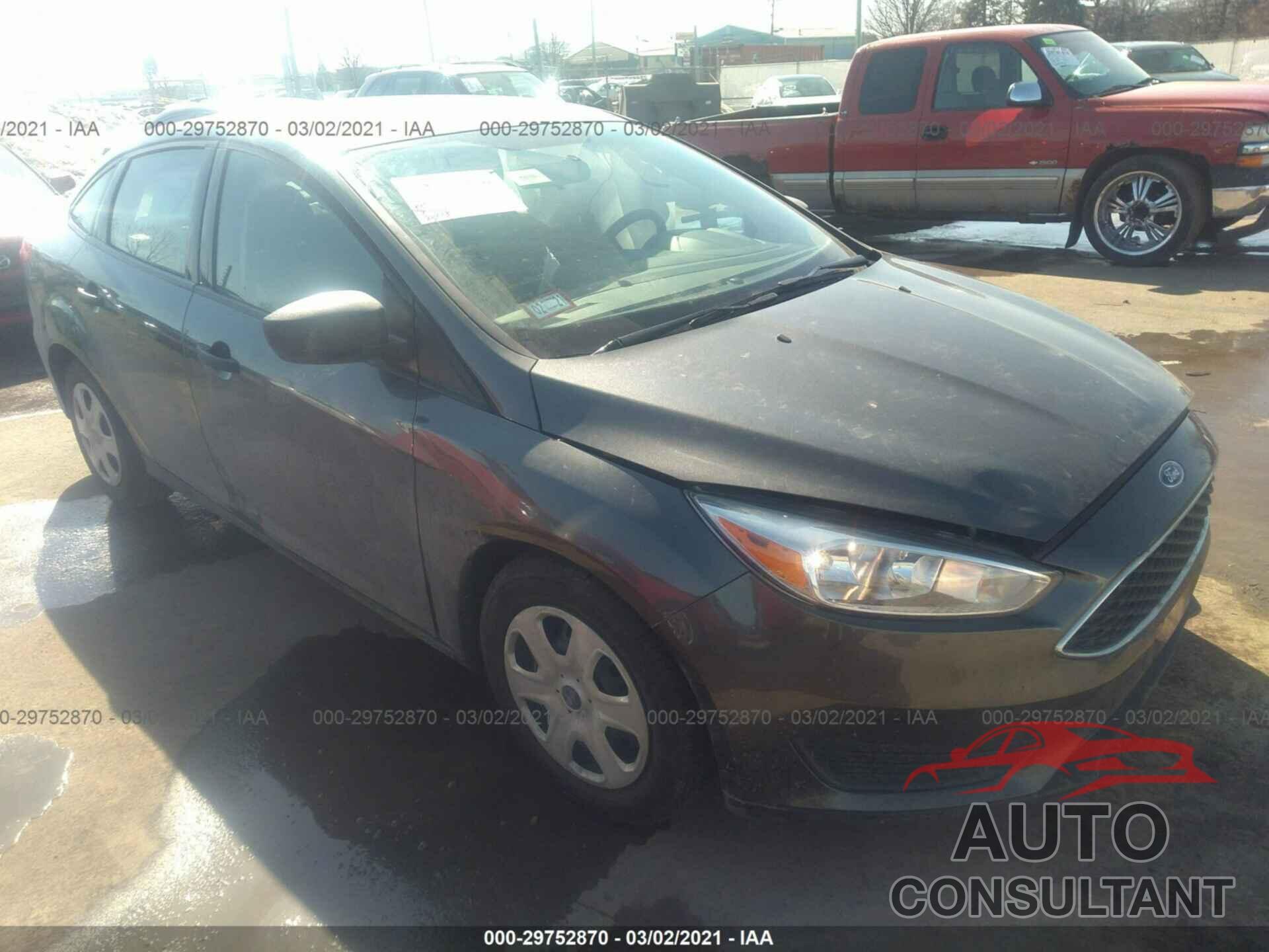FORD FOCUS 2018 - 1FADP3E27JL285472