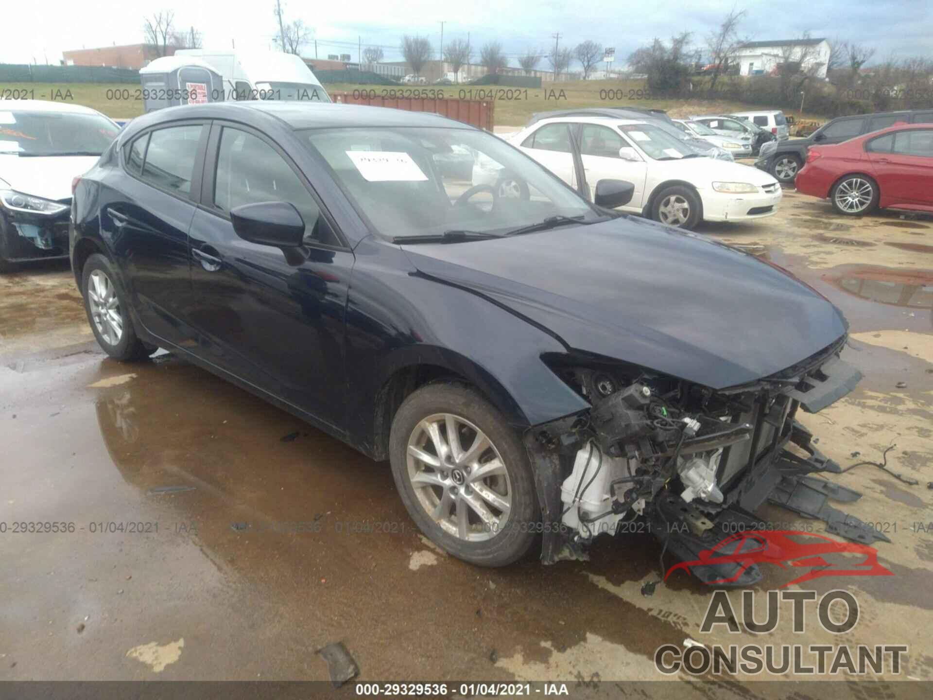 MAZDA MAZDA3 5-DOOR 2018 - 3MZBN1K74JM235250