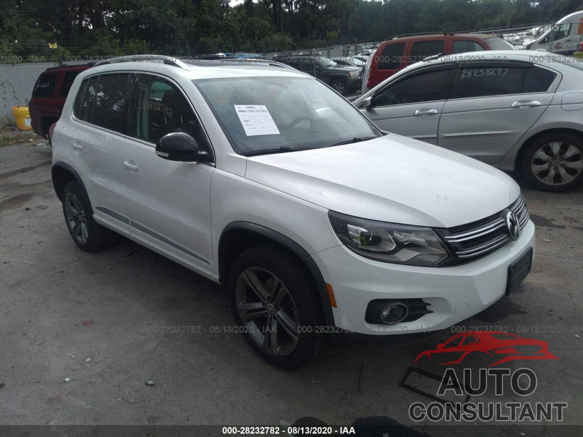 VOLKSWAGEN TIGUAN 2017 - WVGTV7AX7HK009230