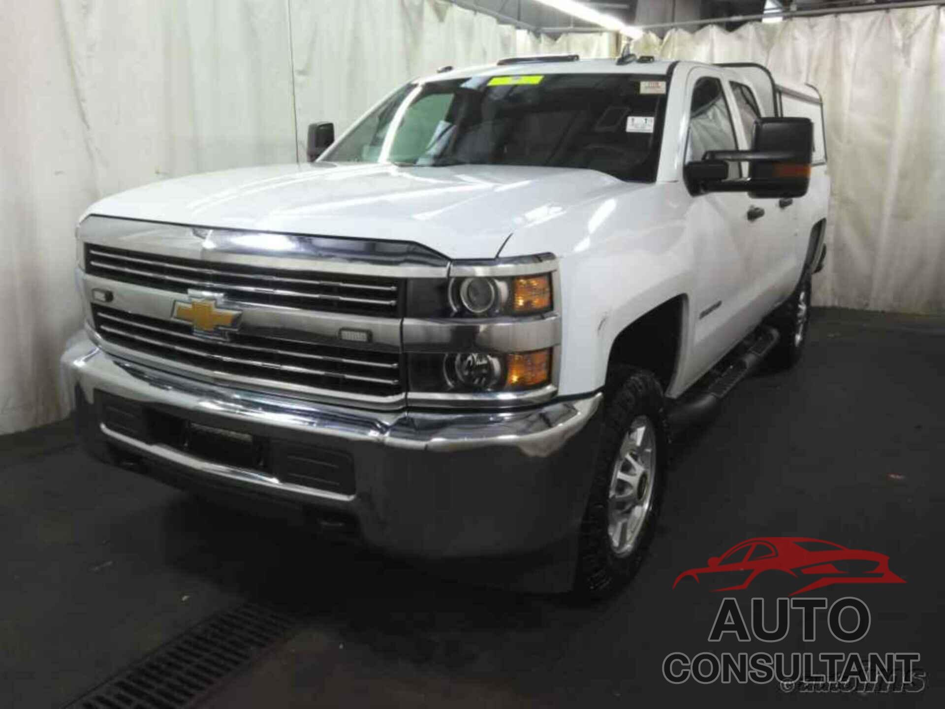 CHEVROLET SILVERADO 2500HD 2017 - 1GC2KUEG3HZ237122