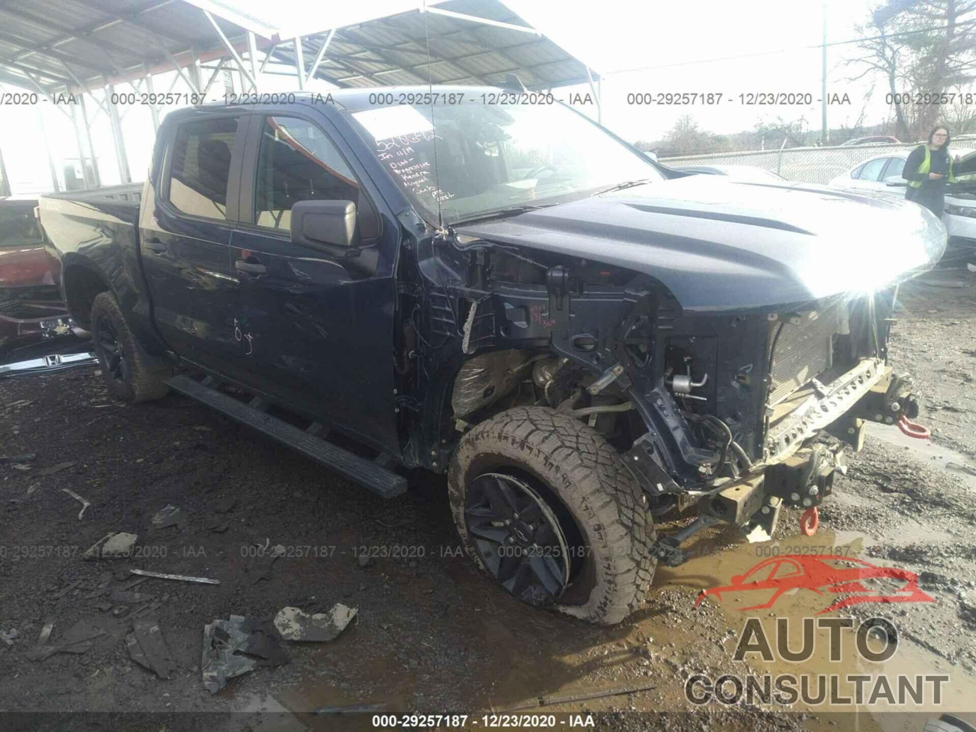 CHEVROLET SILVERADO 1500 2020 - 1GCPYCEH0LZ264942