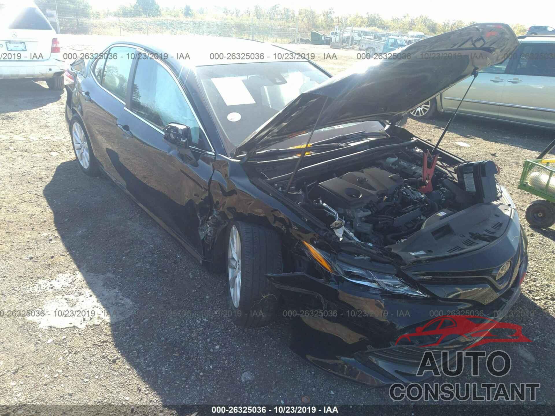 TOYOTA CAMRY 2018 - 4T1B11HK3JU107132