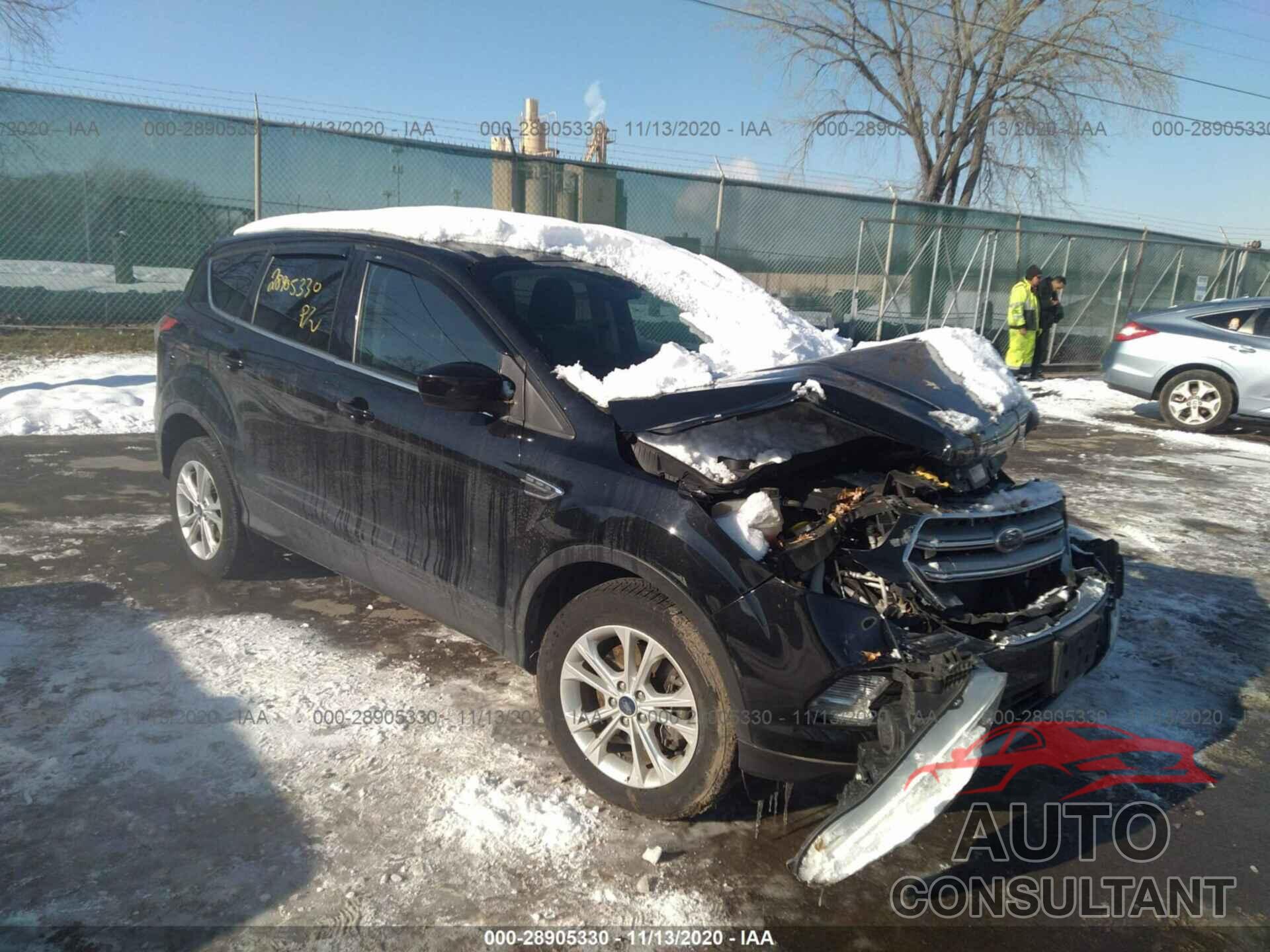 FORD ESCAPE 2017 - 1FMCU9GD1HUE17674