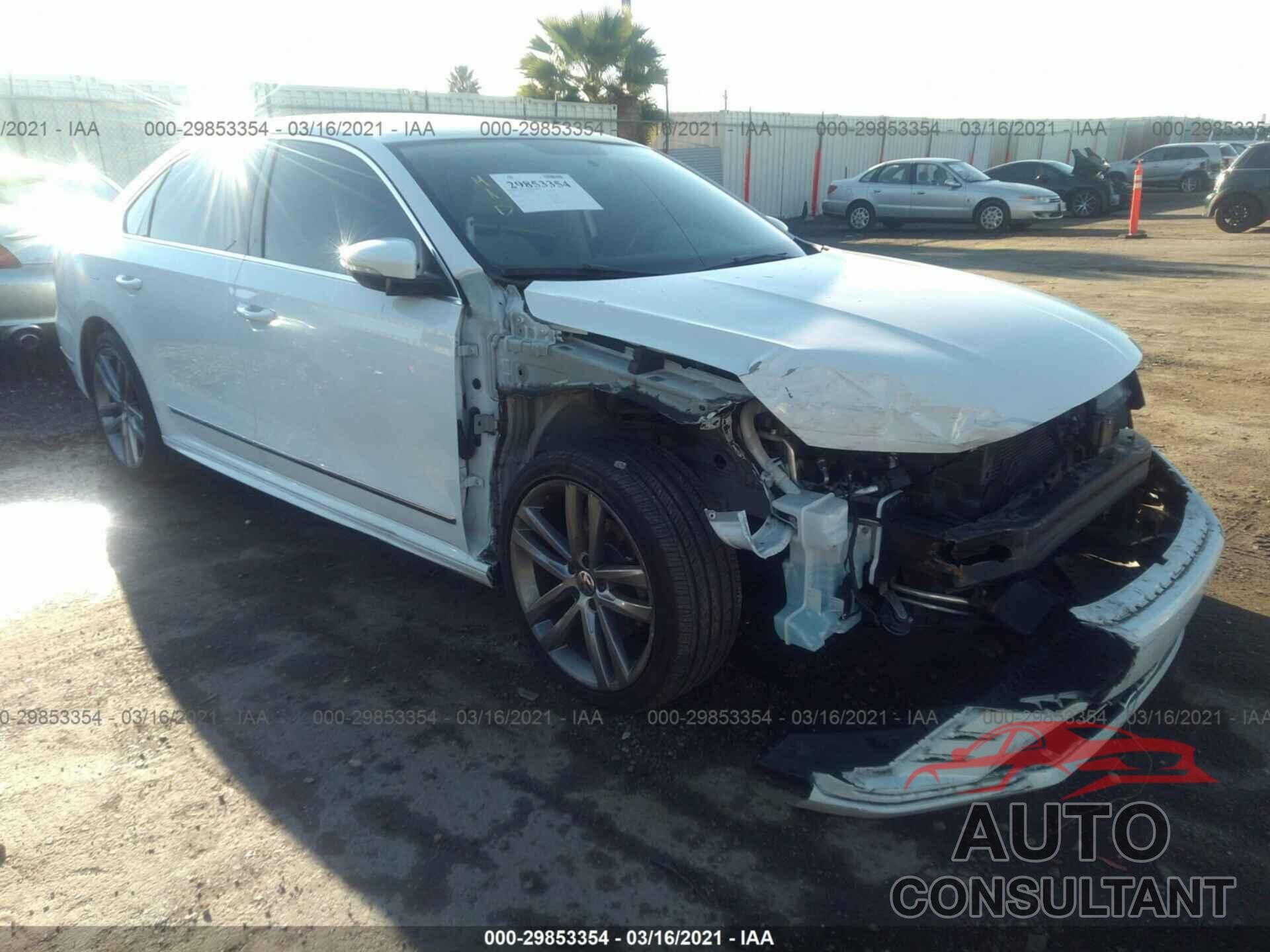 VOLKSWAGEN PASSAT 2017 - 1VWDT7A33HC068648