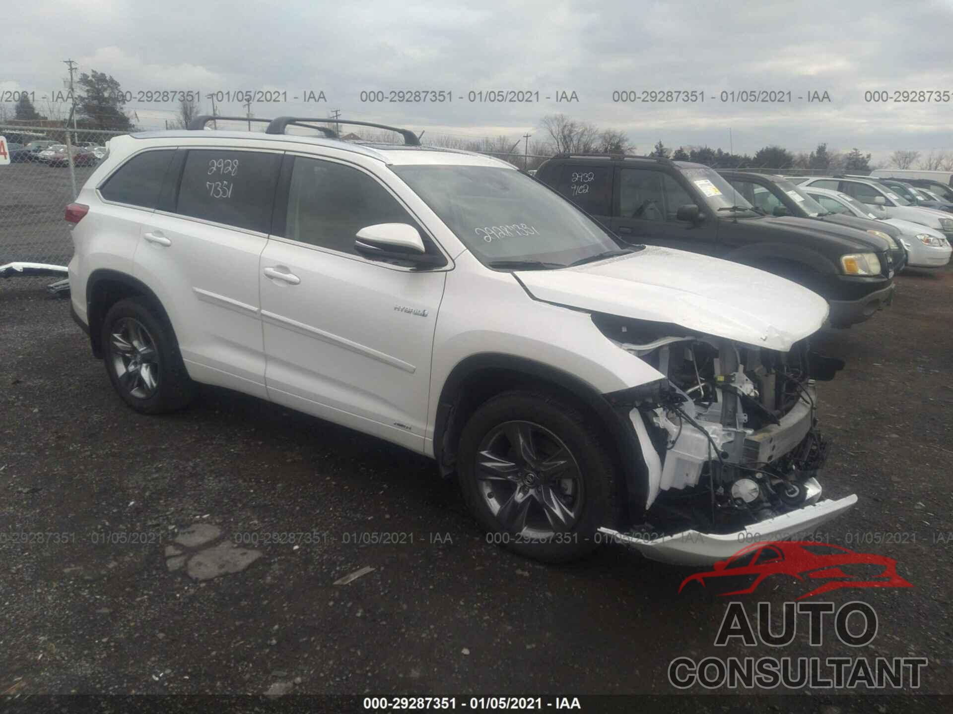 TOYOTA HIGHLANDER 2019 - 5TDDGRFH0KS077580