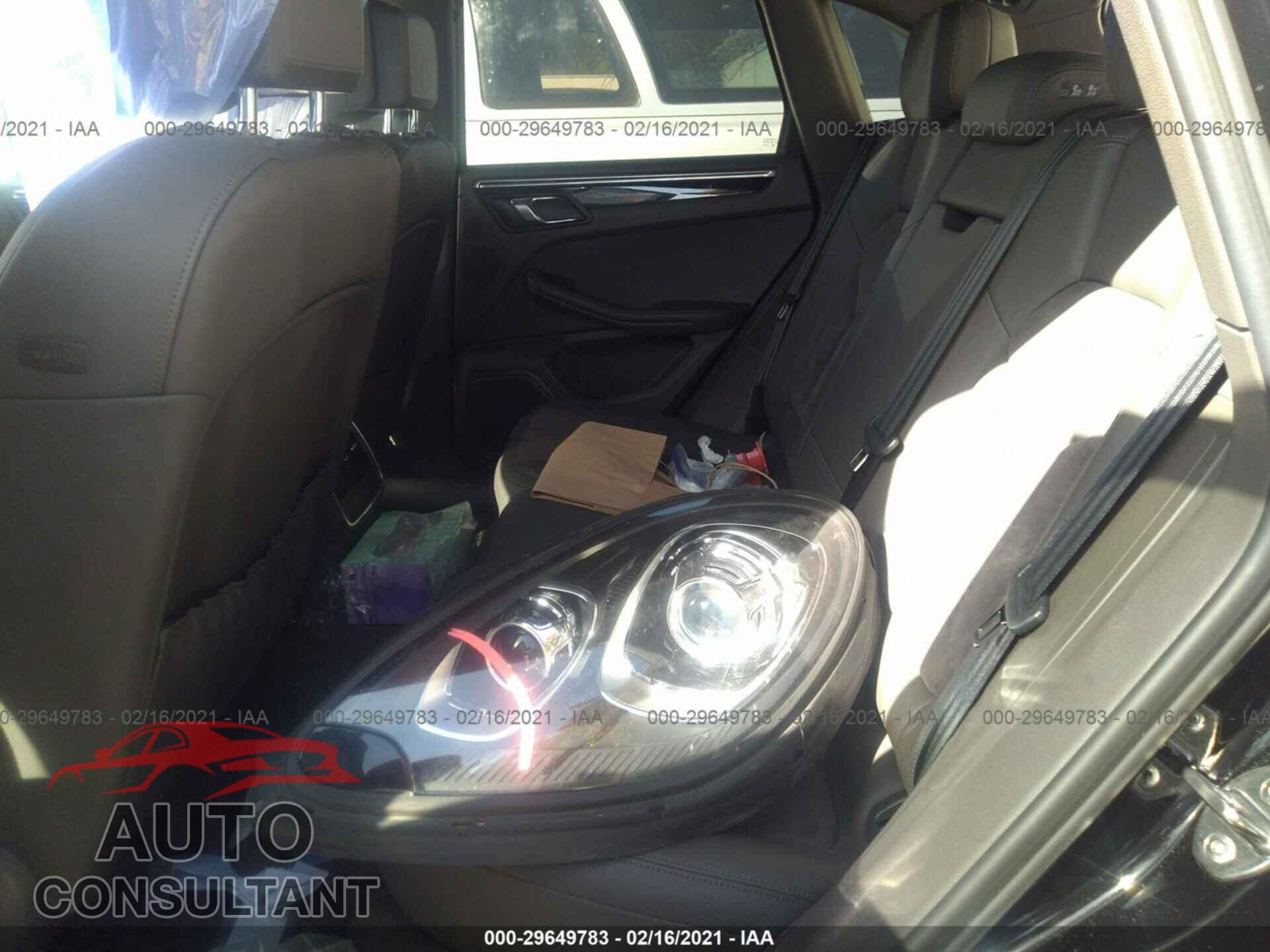 PORSCHE MACAN 2016 - WP1AB2A57GLB45919